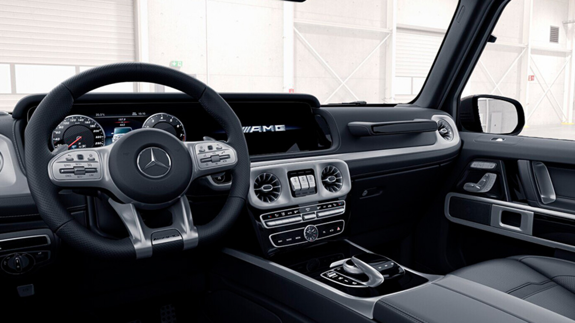 Mercedes-Benz AMG G 63 комплектация AMG G 63 двигатель 4 литра (585 л.с.) Черный
