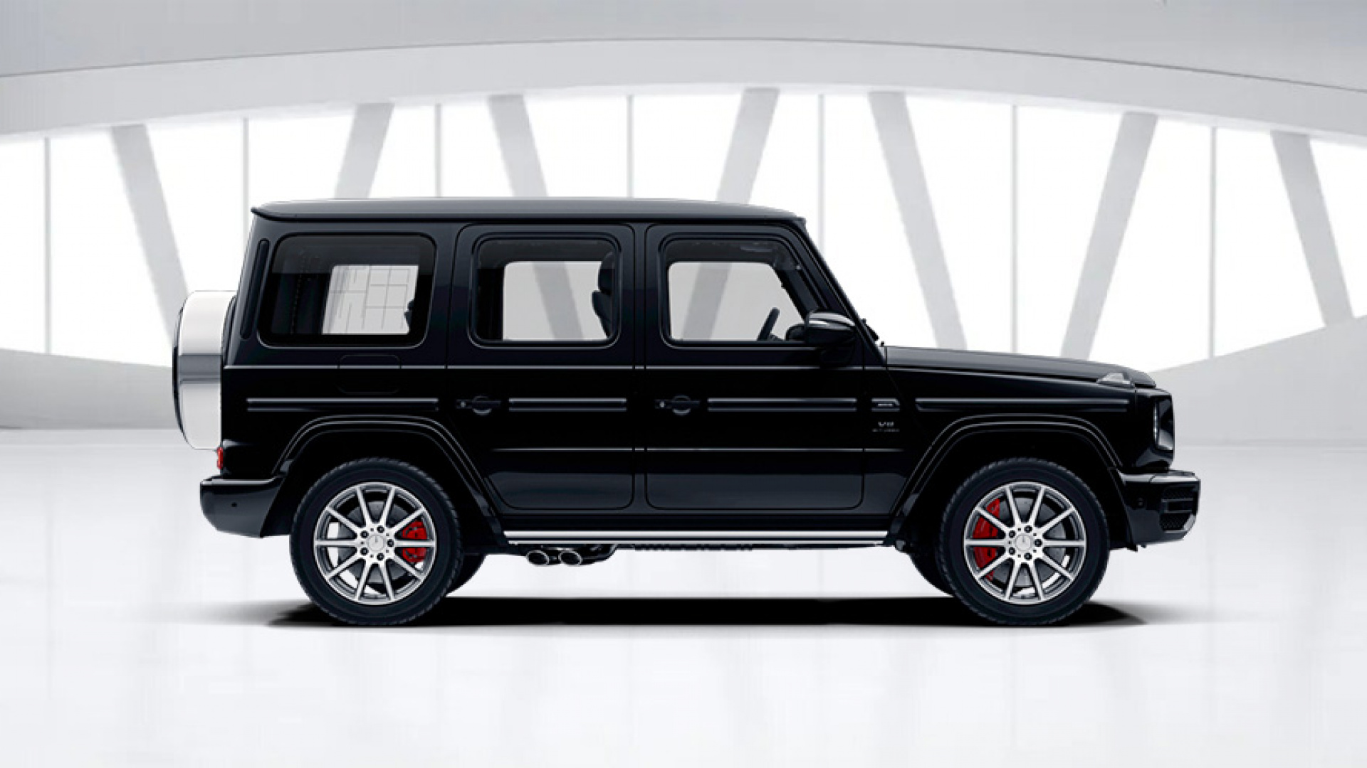 Mercedes-Benz AMG G 63 комплектация AMG G 63 двигатель 4 литра (585 л.с.) Черный