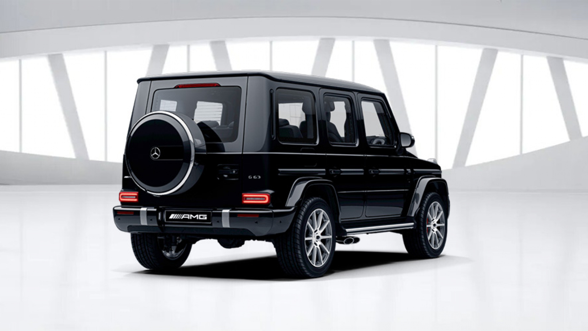 Mercedes-Benz AMG G 63 комплектация AMG G 63 двигатель 4 литра (585 л.с.) Черный