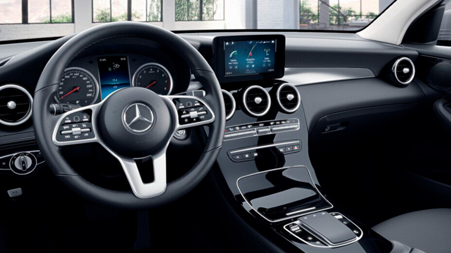 Mercedes-Benz GLC 260 L 4MATIC комплектация L двигатель 2 литра (204 л.с.) Черный
