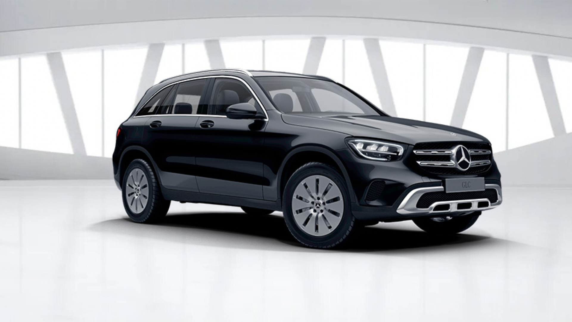 Mercedes-Benz GLC 300 4MATIC комплектация Sport Plus двигатель 2 литра (245 л.с.) Черный