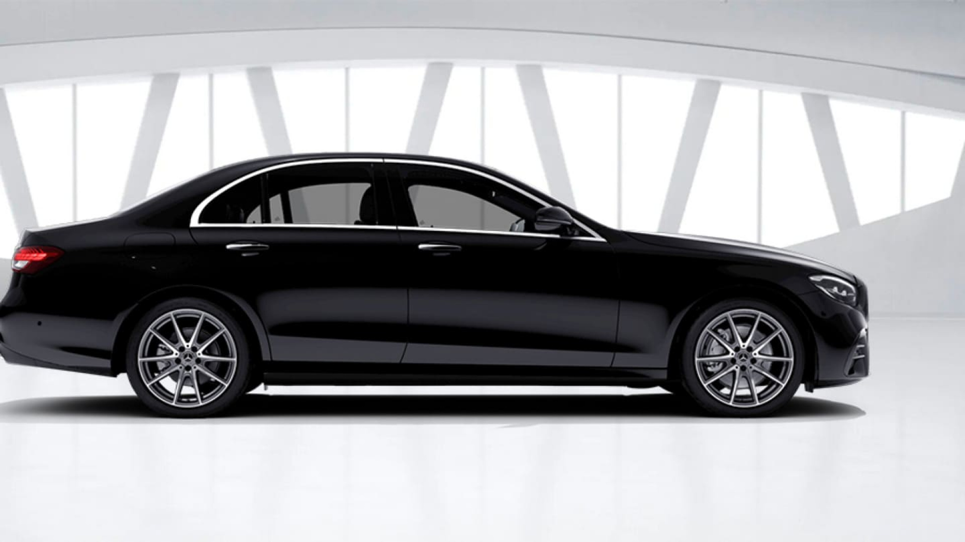 Mercedes-Benz S 580 4MATIC комплектация Luxury двигатель 4 литра (503 л.с.) Черный