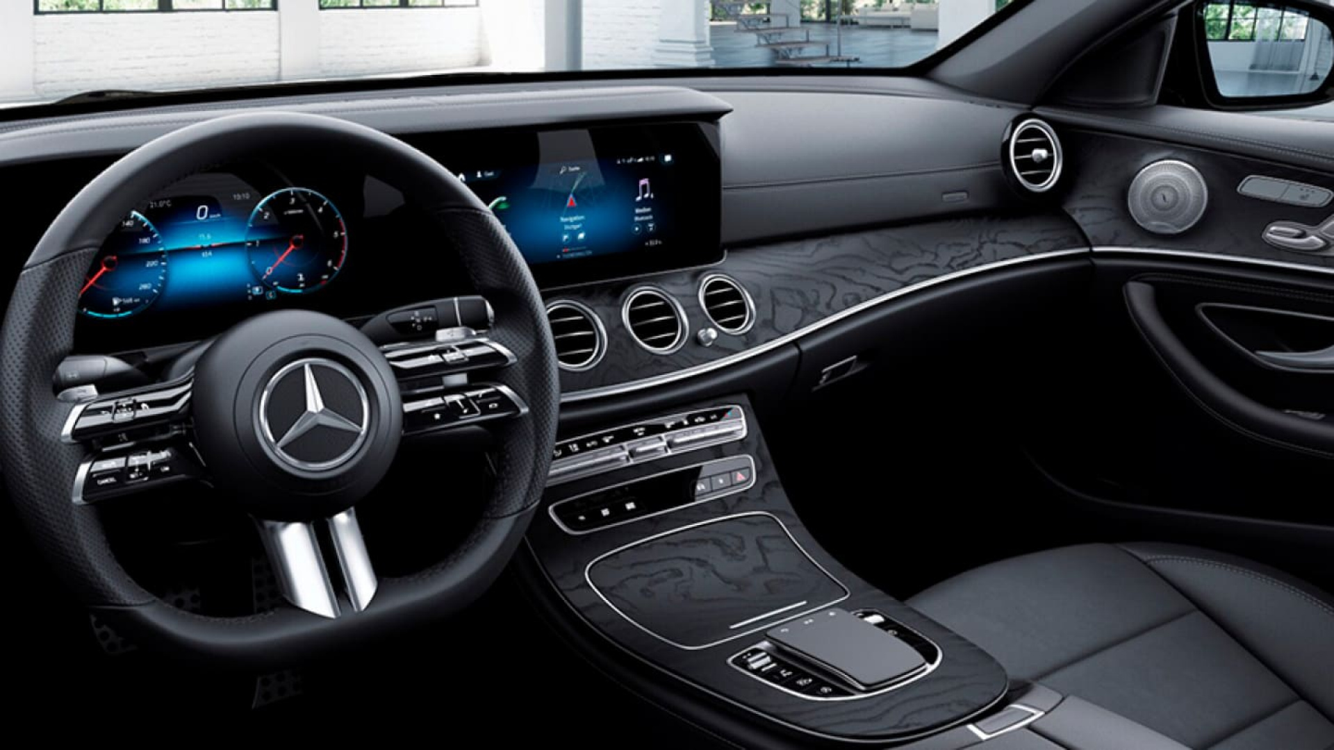 Mercedes-Benz S 580 4MATIC комплектация Luxury двигатель 4 литра (503 л.с.) Черный