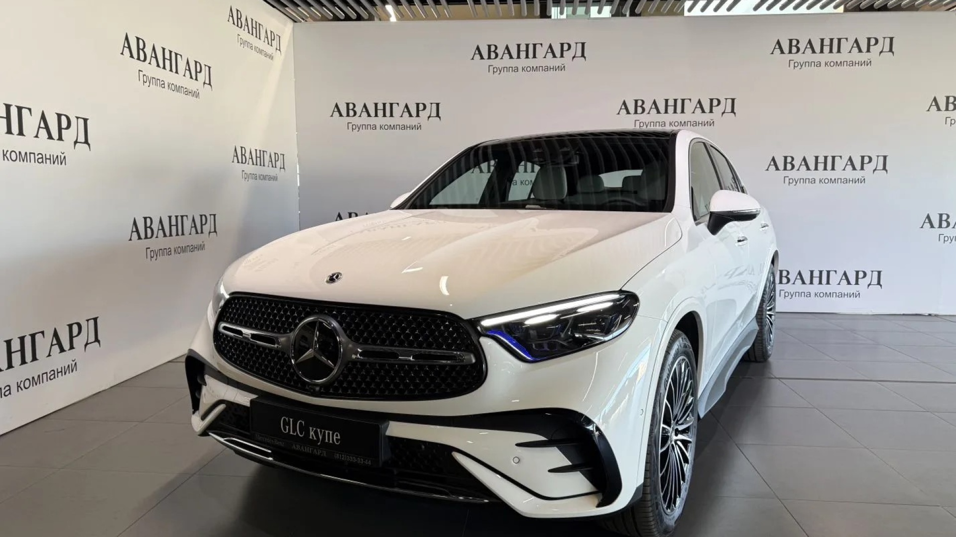 Mercedes-Benz GLC 300 4MATIC Coupe двигатель 2 литра (256 л.с.) Белый