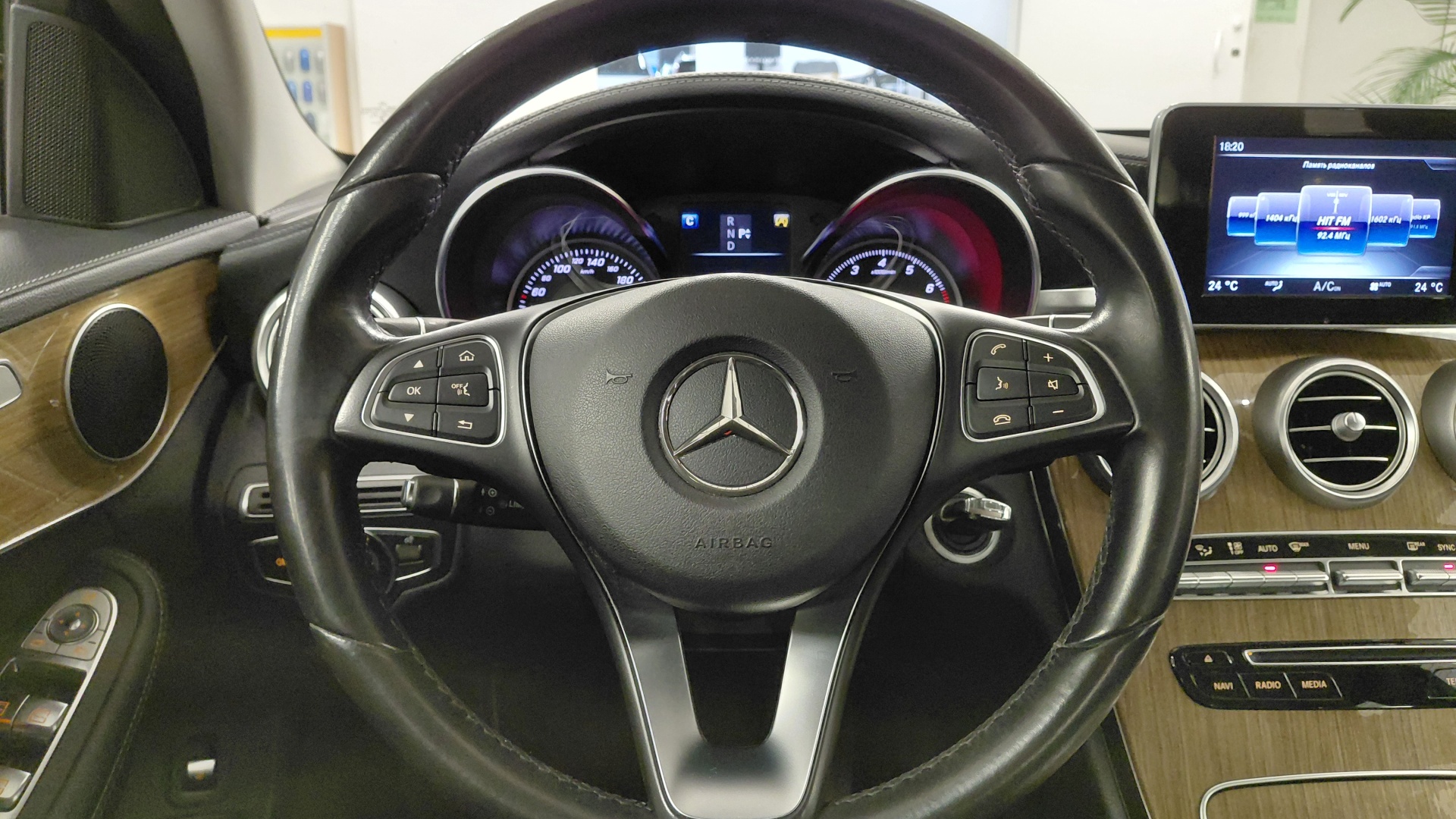 Mercedes-Benz C 250 двигатель 2 литра (211 л.с.) Черный