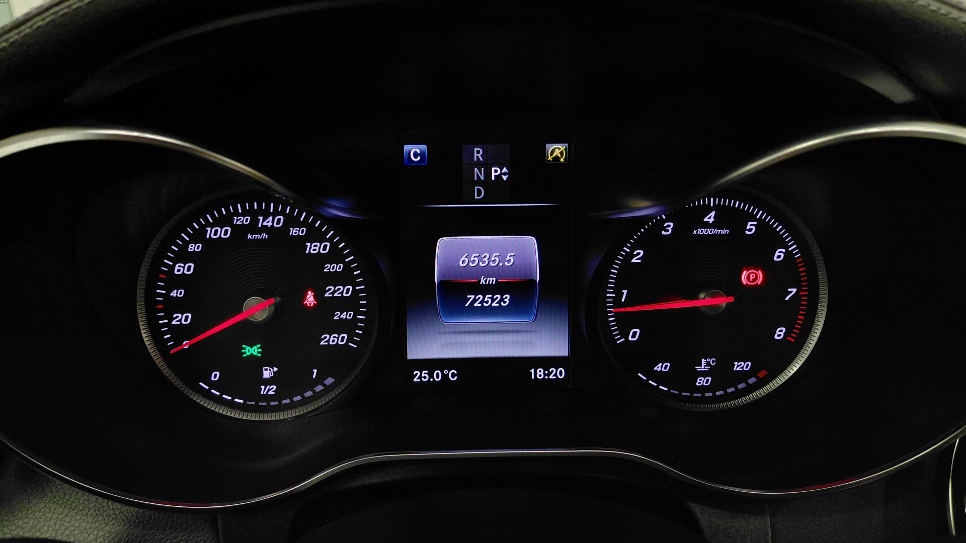 Mercedes-Benz C 250 двигатель 2 литра (211 л.с.) Черный