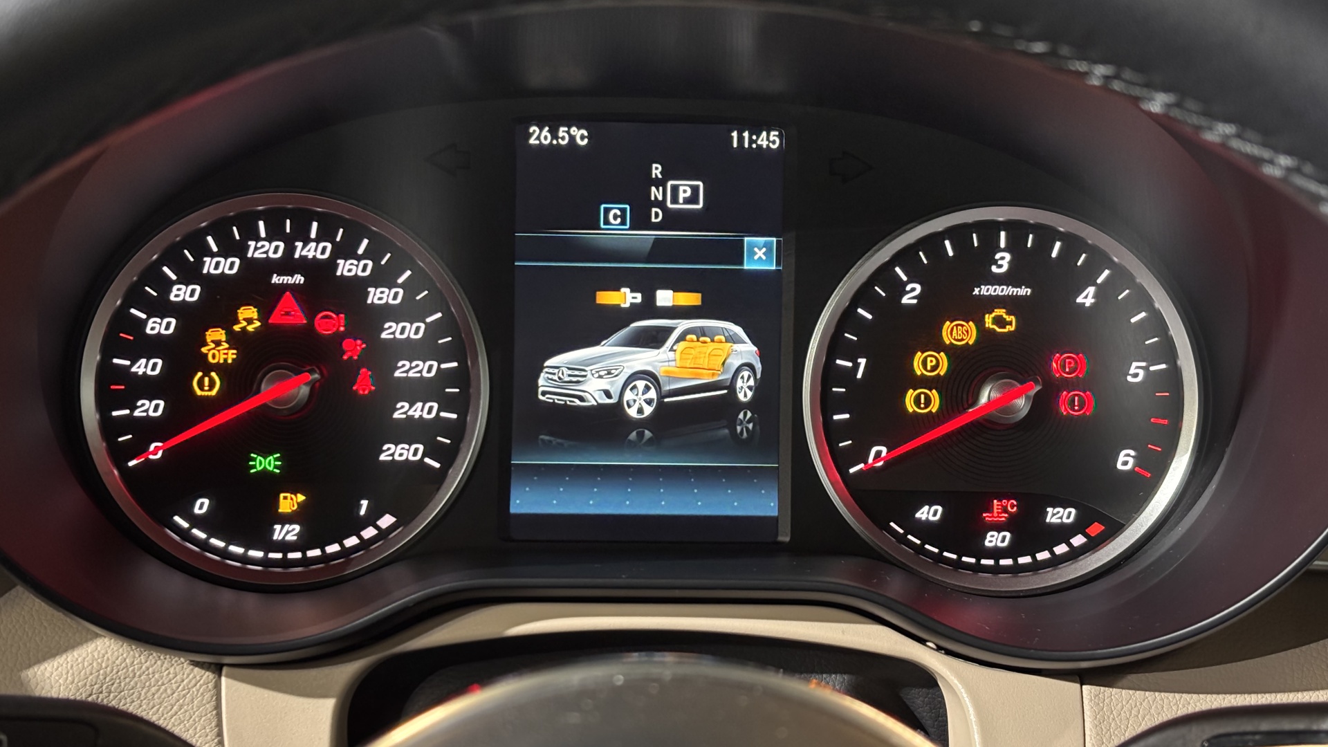 Mercedes-Benz GLC 220 d 4MATIC комплектация Premium двигатель 2 литра (197 л.с.) Черный