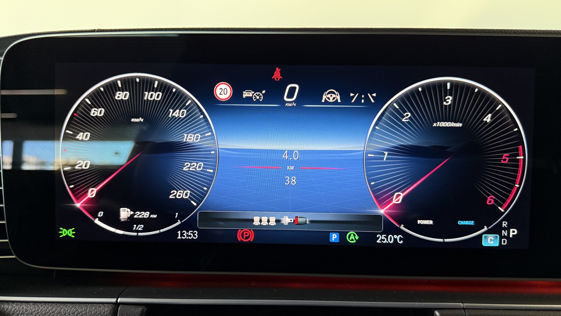 Mercedes-Benz GLE 300 d 4MATIC Coupe двигатель 2 литра (269 л.с.) Черный