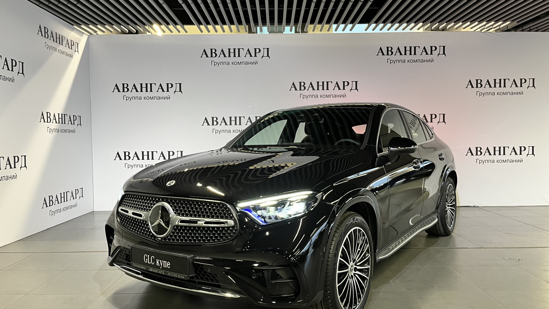 Mercedes-Benz GLC 300 4MATIC купе двигатель 2 литра (258 л.с.) Черный