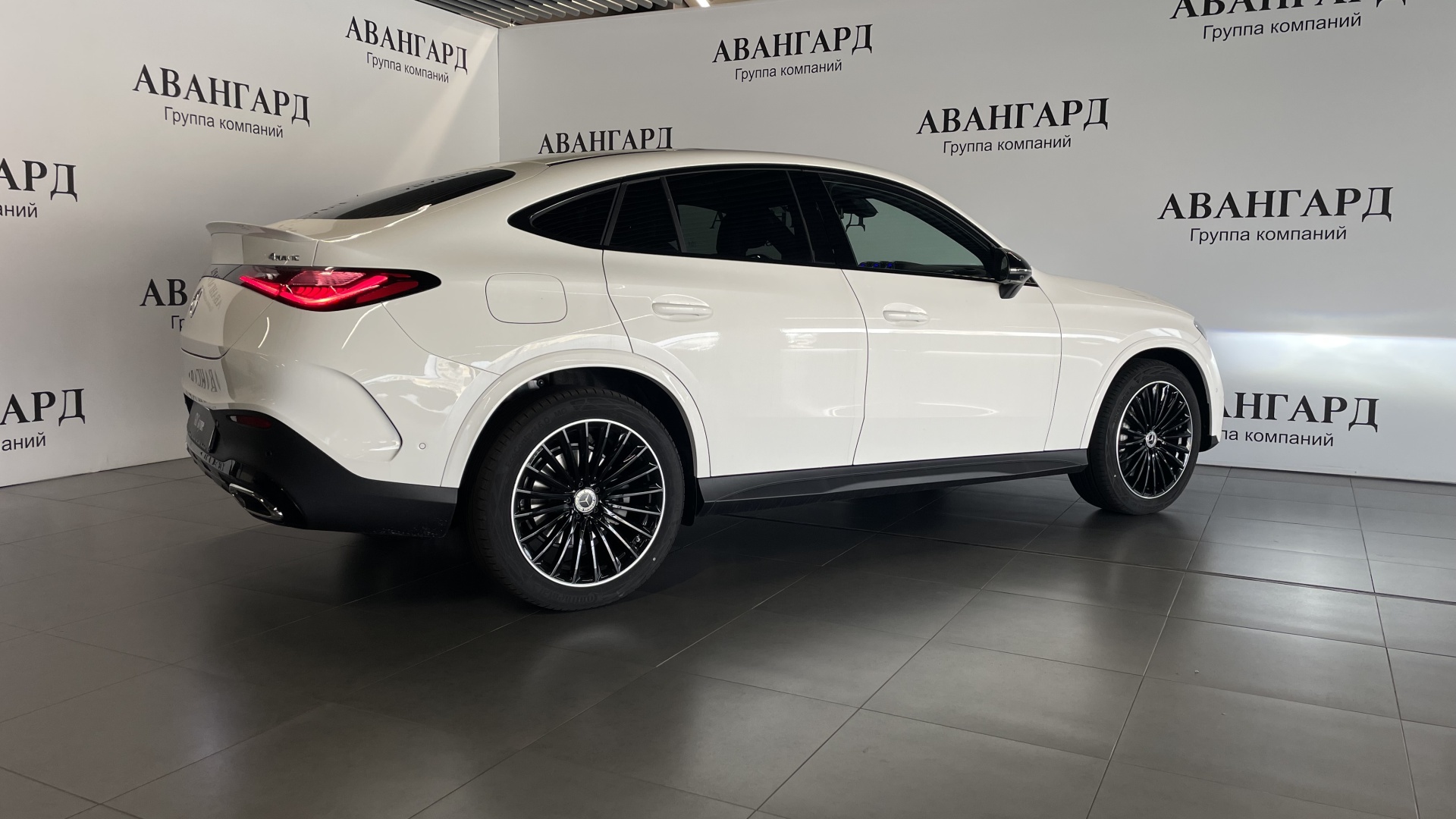 Mercedes-Benz GLC 220 d 4MATIC купе двигатель 2.1 литра (194 л.с.) Белый