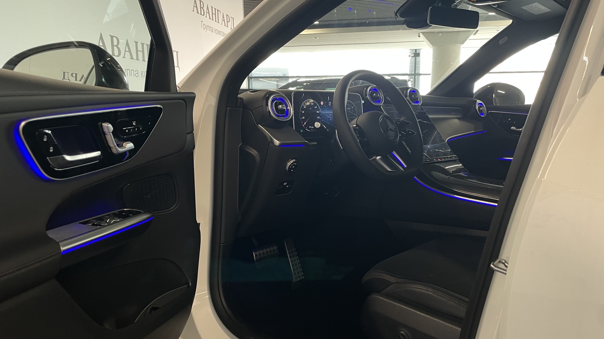 Mercedes-Benz GLC 220 d 4MATIC купе двигатель 2.1 литра (194 л.с.) Белый