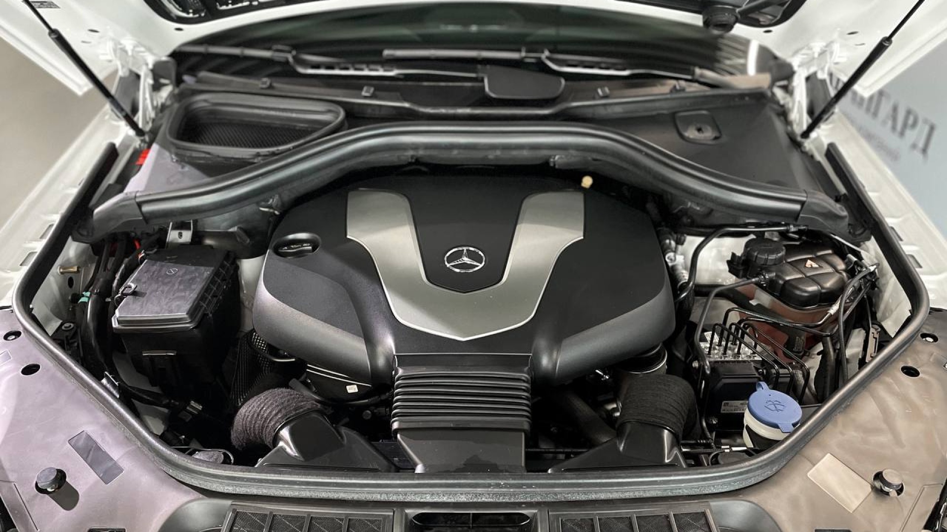 Mercedes-Benz GLE 350 d 4MATIC купе комплектация Limited Edition двигатель 3 литра (258 л.с.) Белый