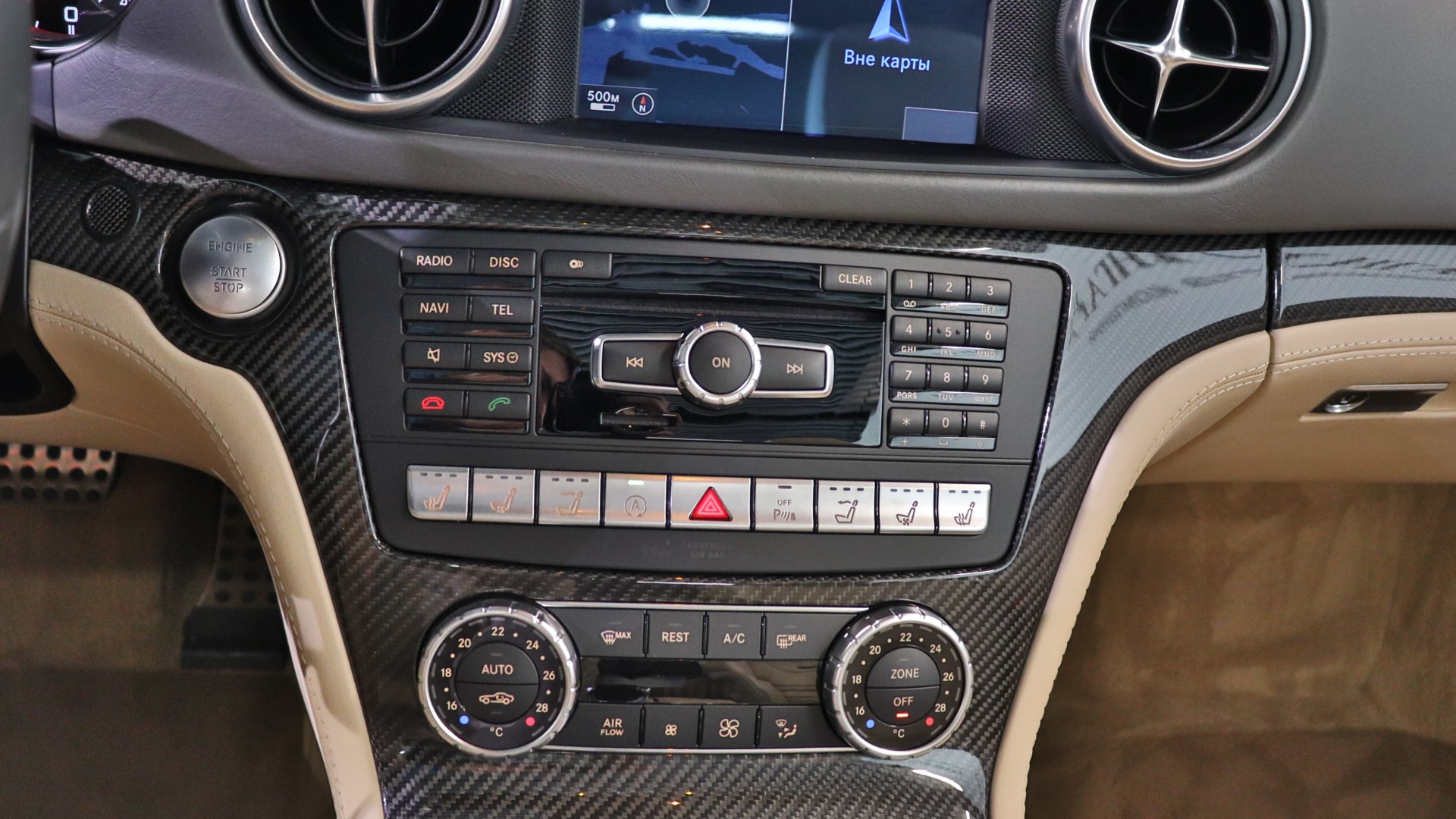 Mercedes-Benz SL 63 AMG двигатель 5.5 литра (585 л.с.) Красный