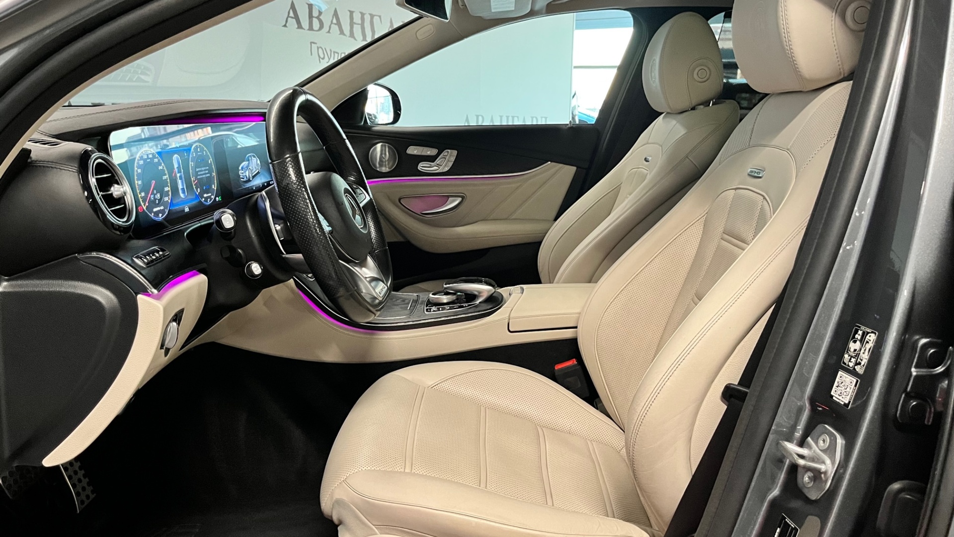 Mercedes-Benz AMG E 63 S 4MATIC двигатель 4 литра (612 л.с.) Серый