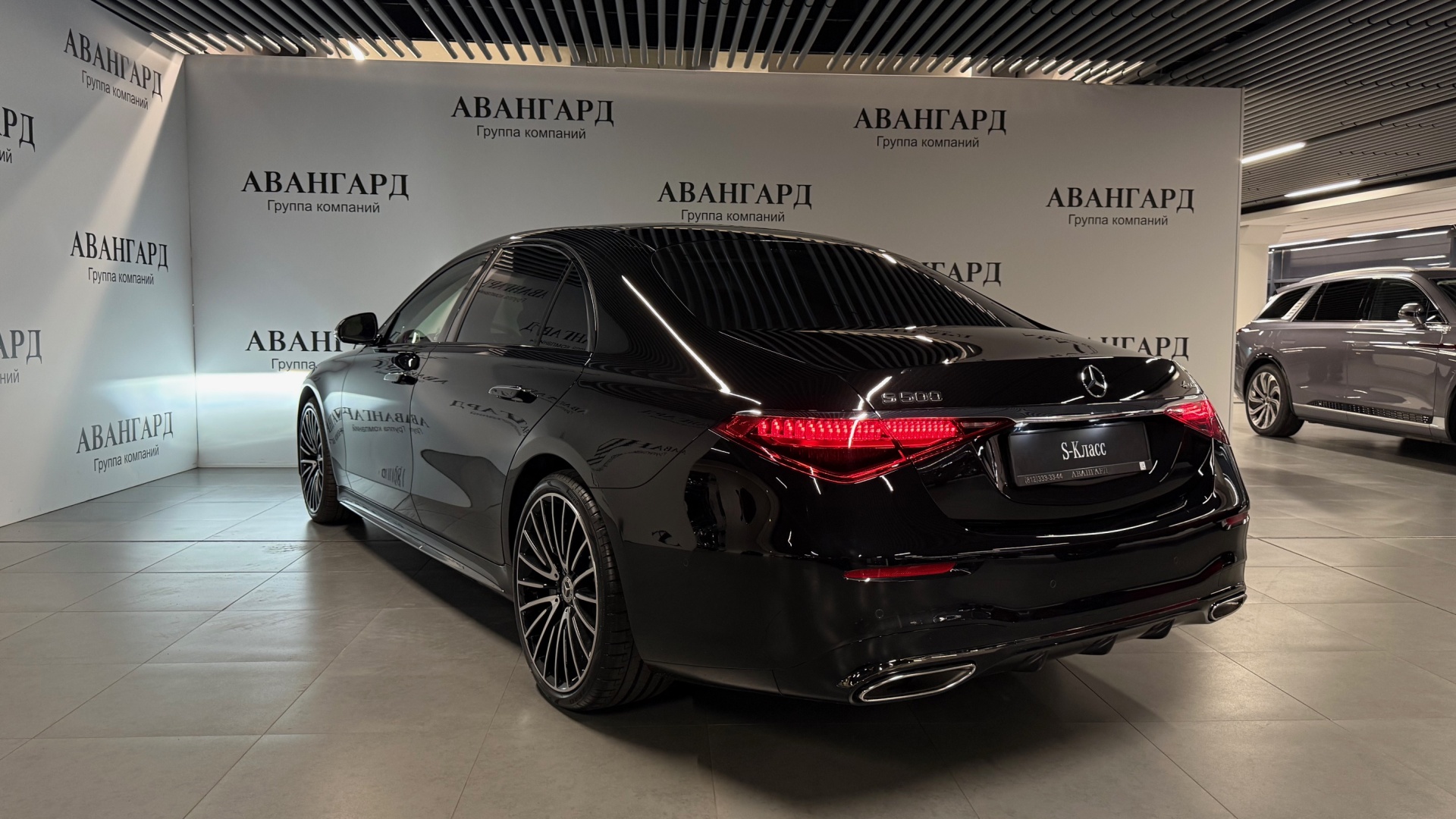 Mercedes-Benz S 500 4MATIC Long комплектация Luxury двигатель 3 литра (449 л.с.) Черный
