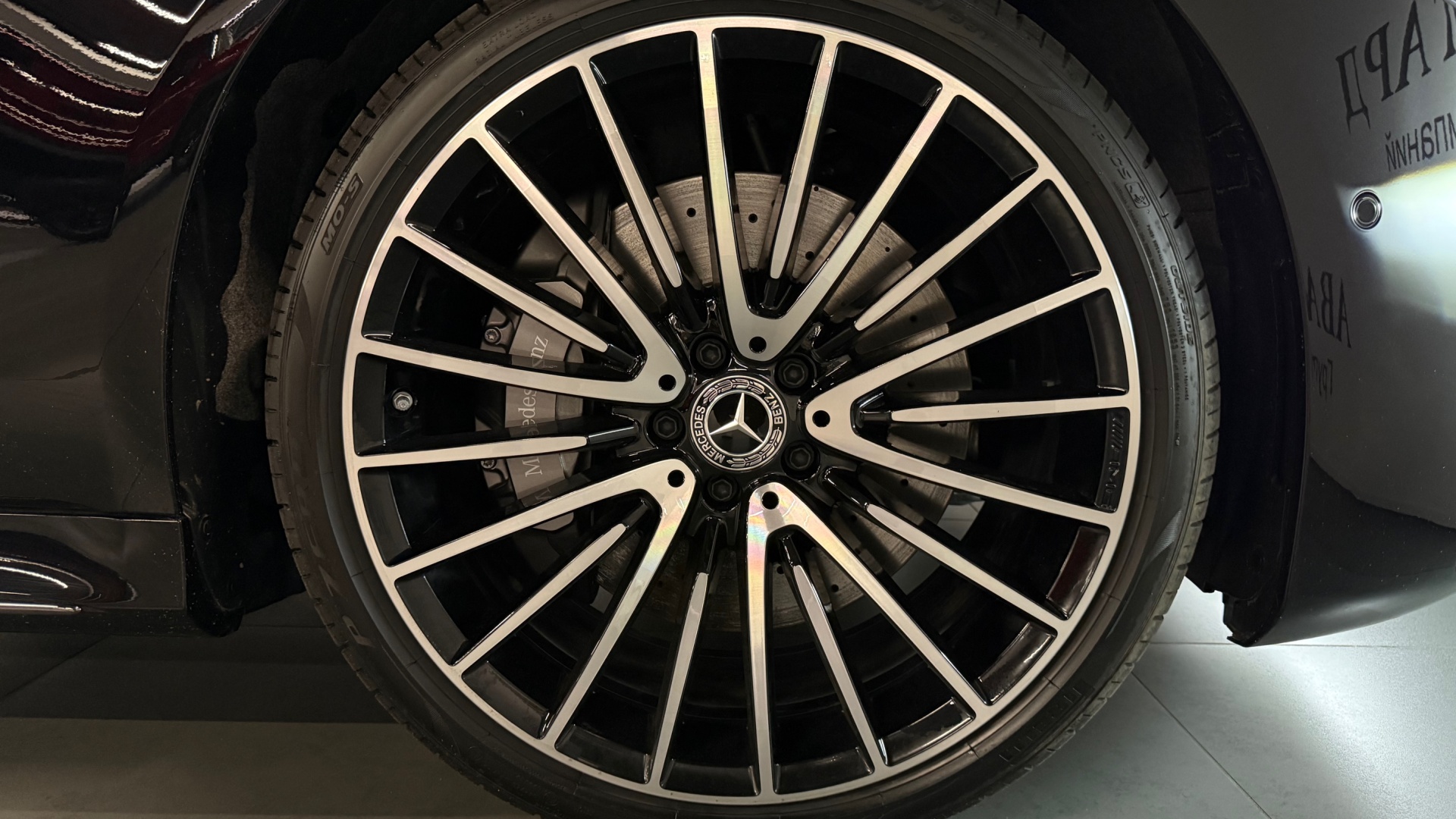 Mercedes-Benz S 500 4MATIC Long комплектация Luxury двигатель 3 литра (449 л.с.) Черный