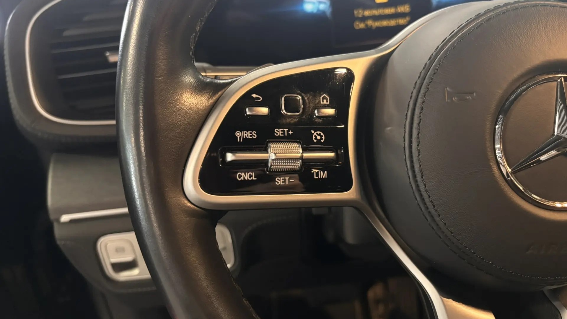 Mercedes-Benz GLE 300 d 4MATIC двигатель 2 литра (245 л.с.) Синий
