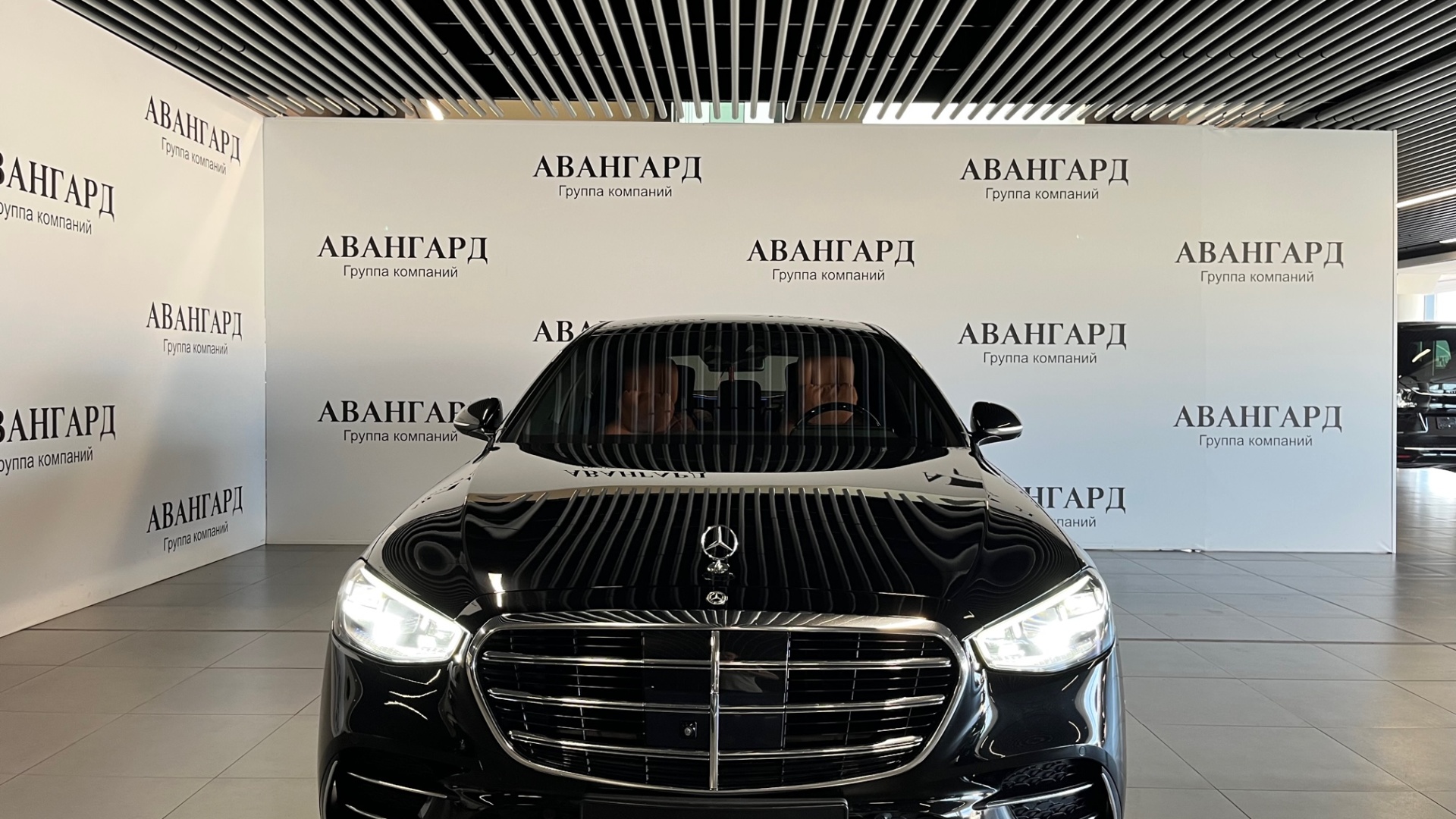 Mercedes-Benz S 400 d 4MATIC двигатель 2.9 литра (330 л.с.) Черный