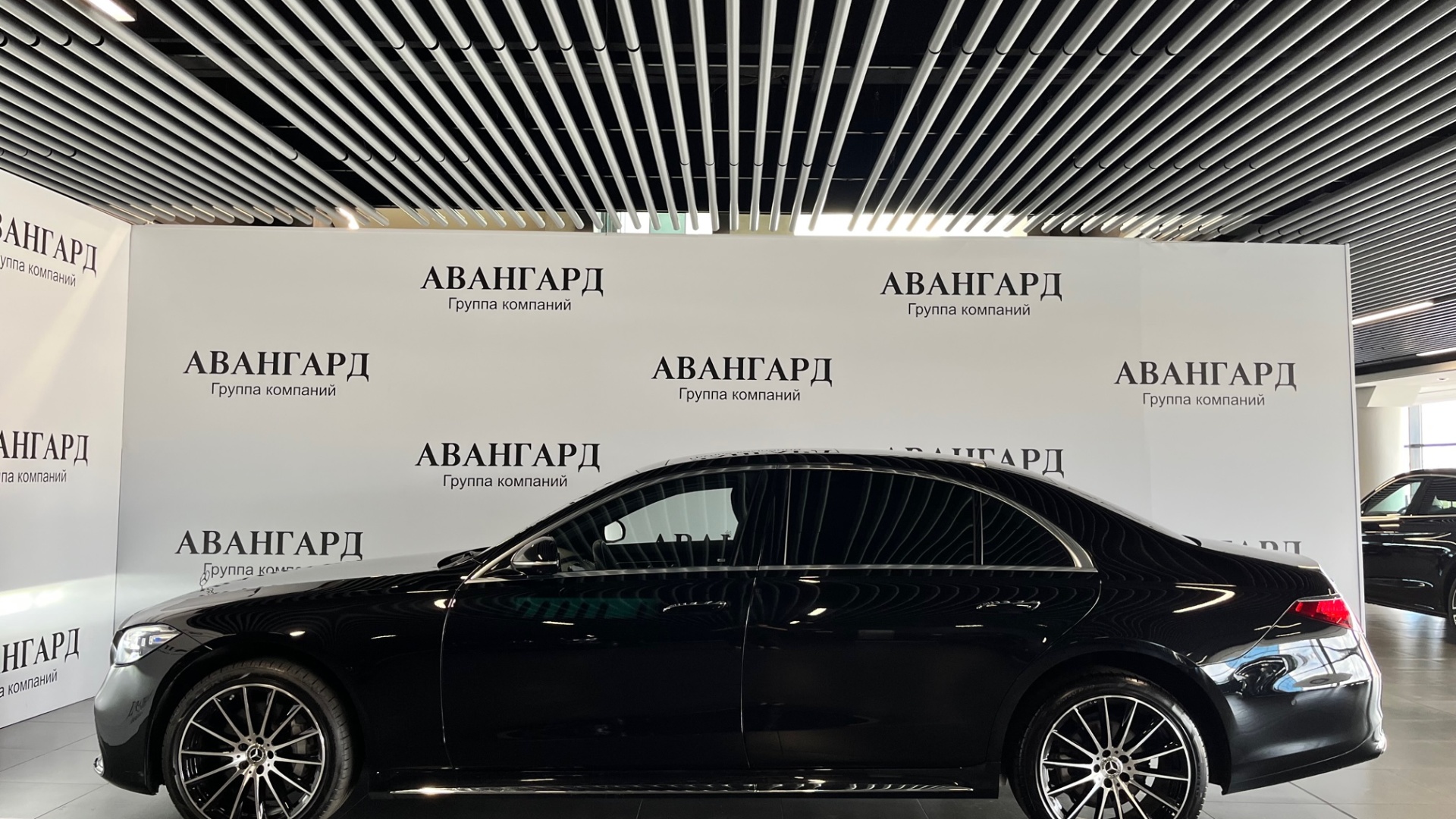 Mercedes-Benz S 450 4MATIC двигатель 3 литра (367 л.с.) Черный
