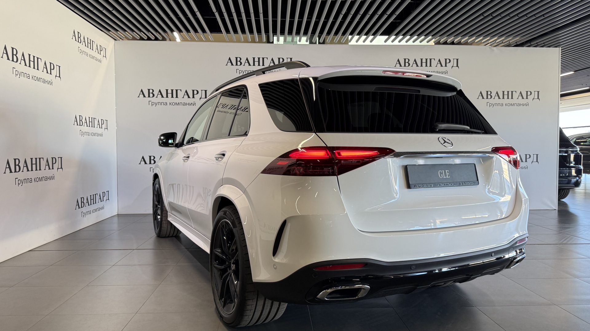 Mercedes-Benz GLE 300 d 4MATIC комплектация Sport Plus двигатель 2 литра (269 л.с.) Белый