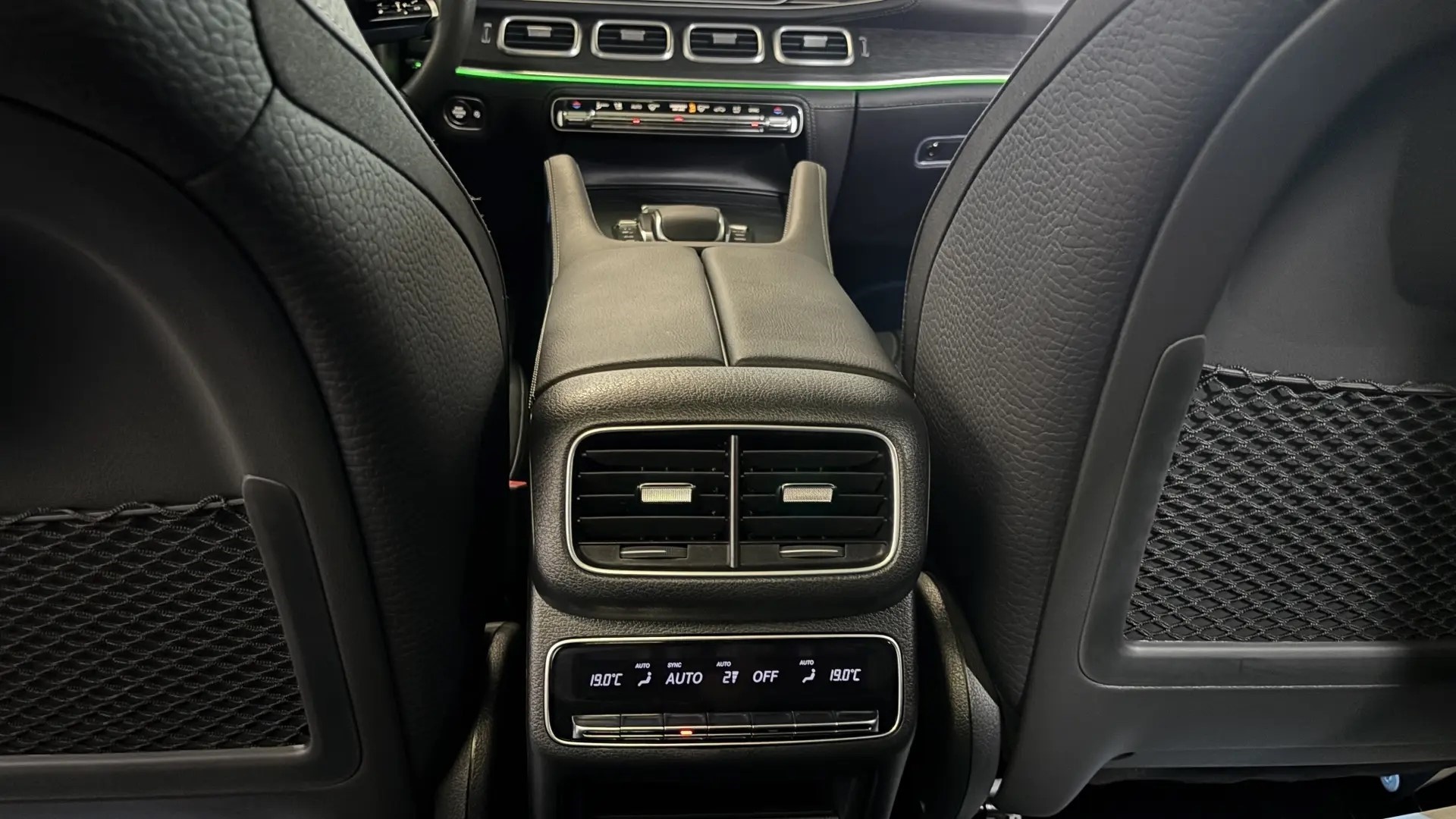 Mercedes-Benz GLE 450 4MATIC комплектация Sport Plus двигатель 3 литра (367 л.с.) Белый