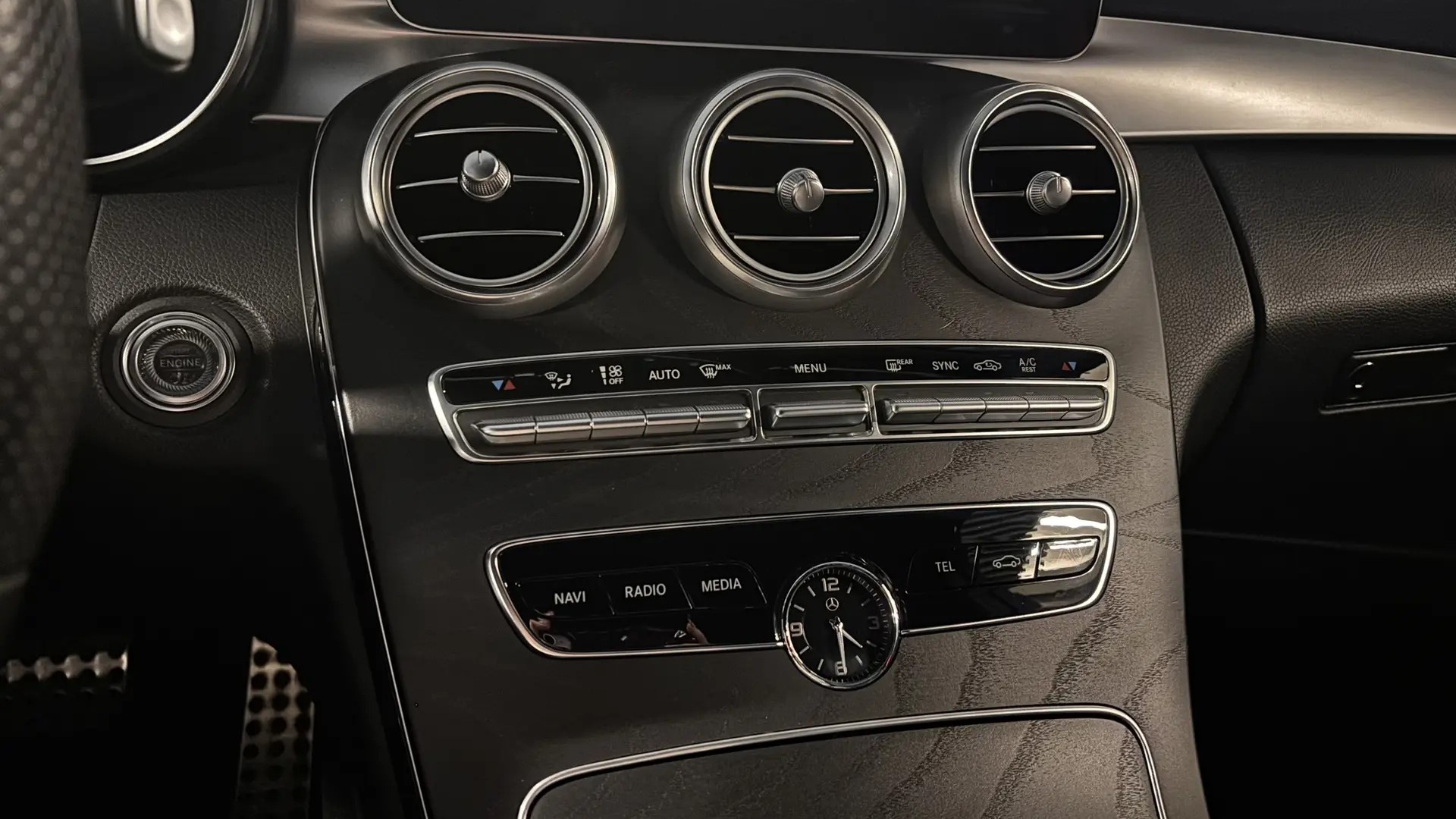 Mercedes-Benz AMG C 43 4MATIC двигатель 3 литра (390 л.с.) Белый