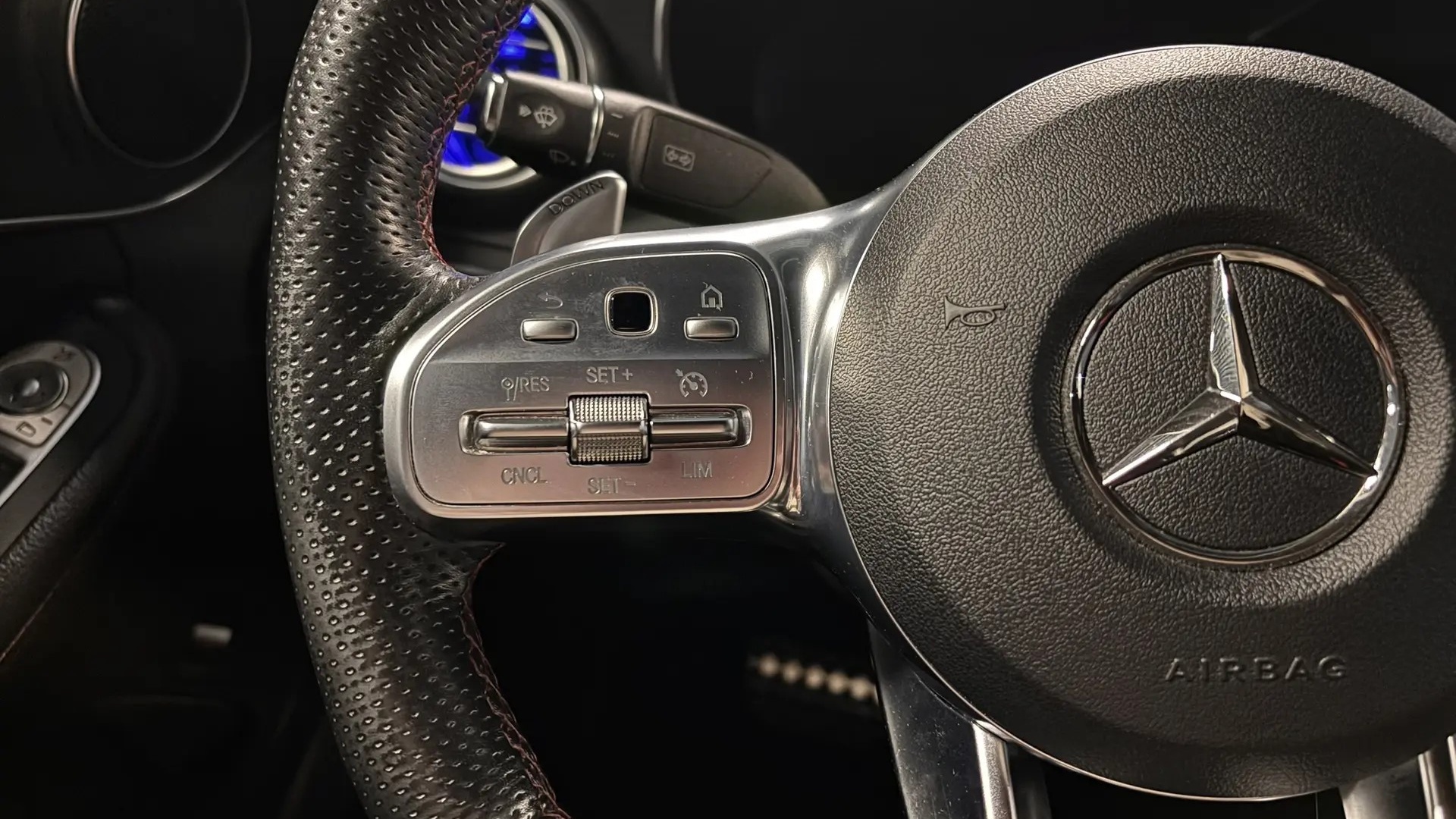 Mercedes-Benz AMG C 43 4MATIC двигатель 3 литра (390 л.с.) Белый