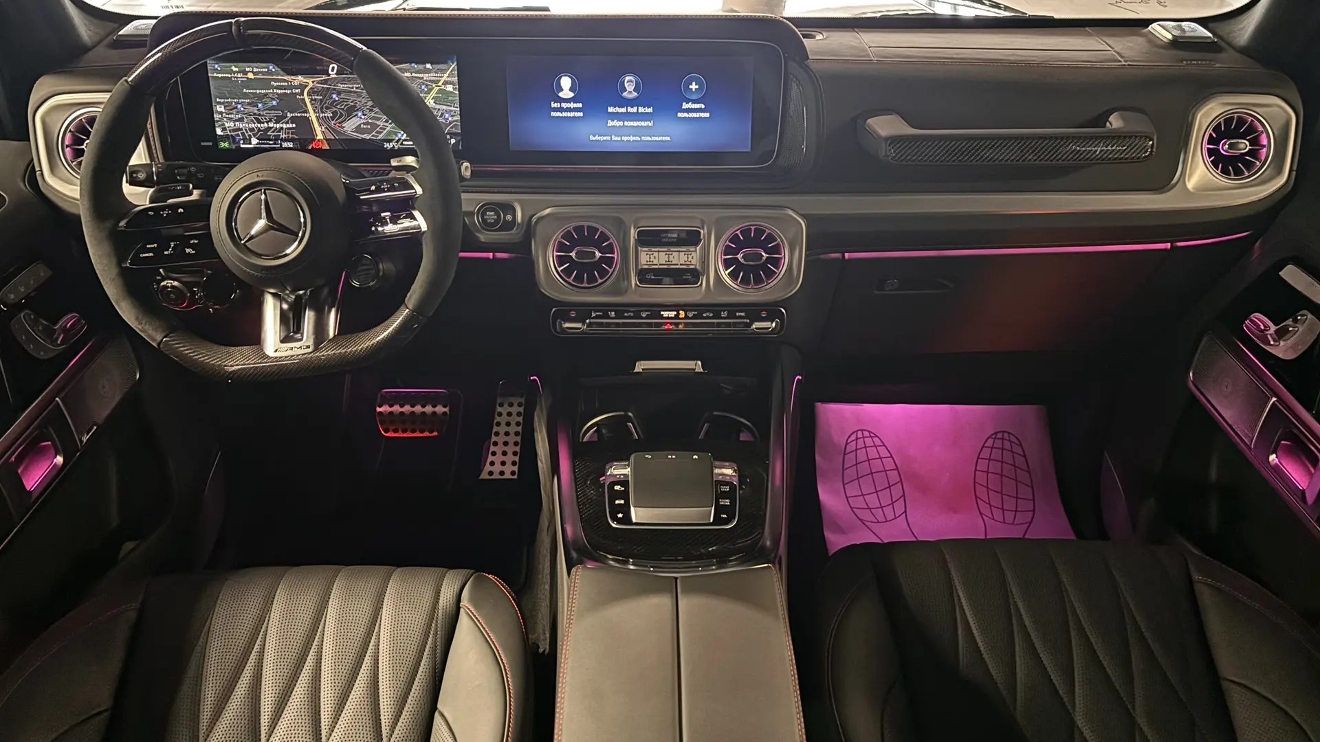 Mercedes-Benz AMG G 63 комплектация AMG G 63 двигатель 4 литра (585 л.с.) Черный