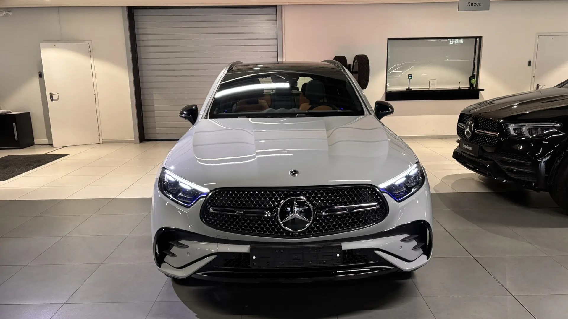 Mercedes-Benz GLC 300 4MATIC двигатель 2 литра (245 л.с.) Серый