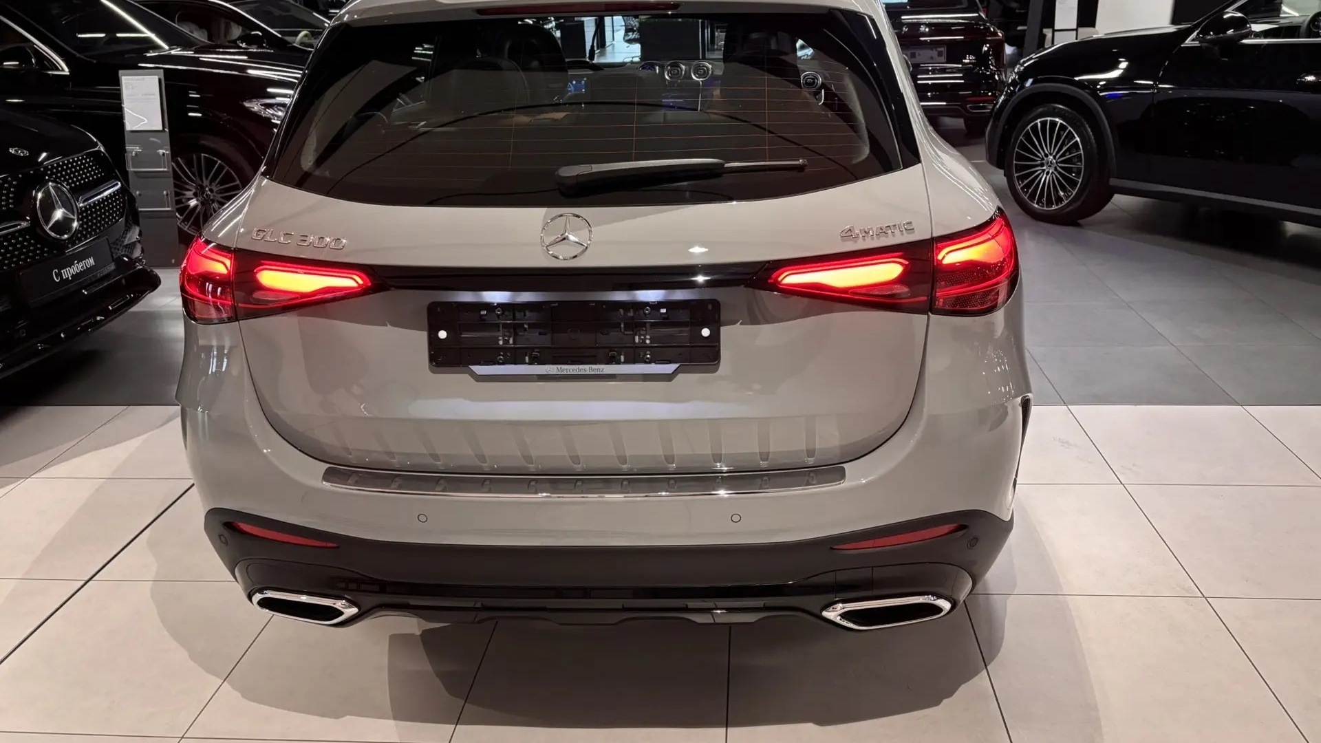 Mercedes-Benz GLC 300 4MATIC двигатель 2 литра (245 л.с.) Серый