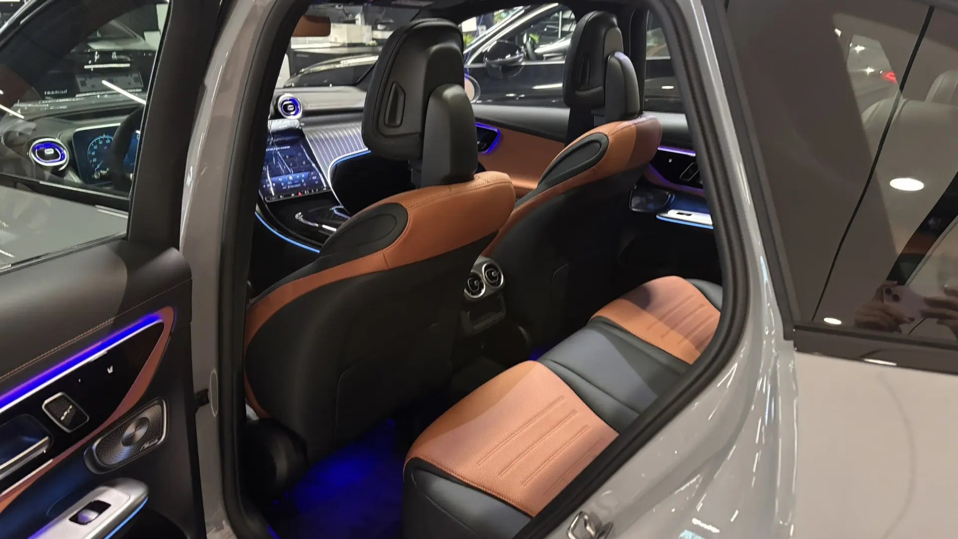 Mercedes-Benz GLC 300 4MATIC двигатель 2 литра (245 л.с.) Серый