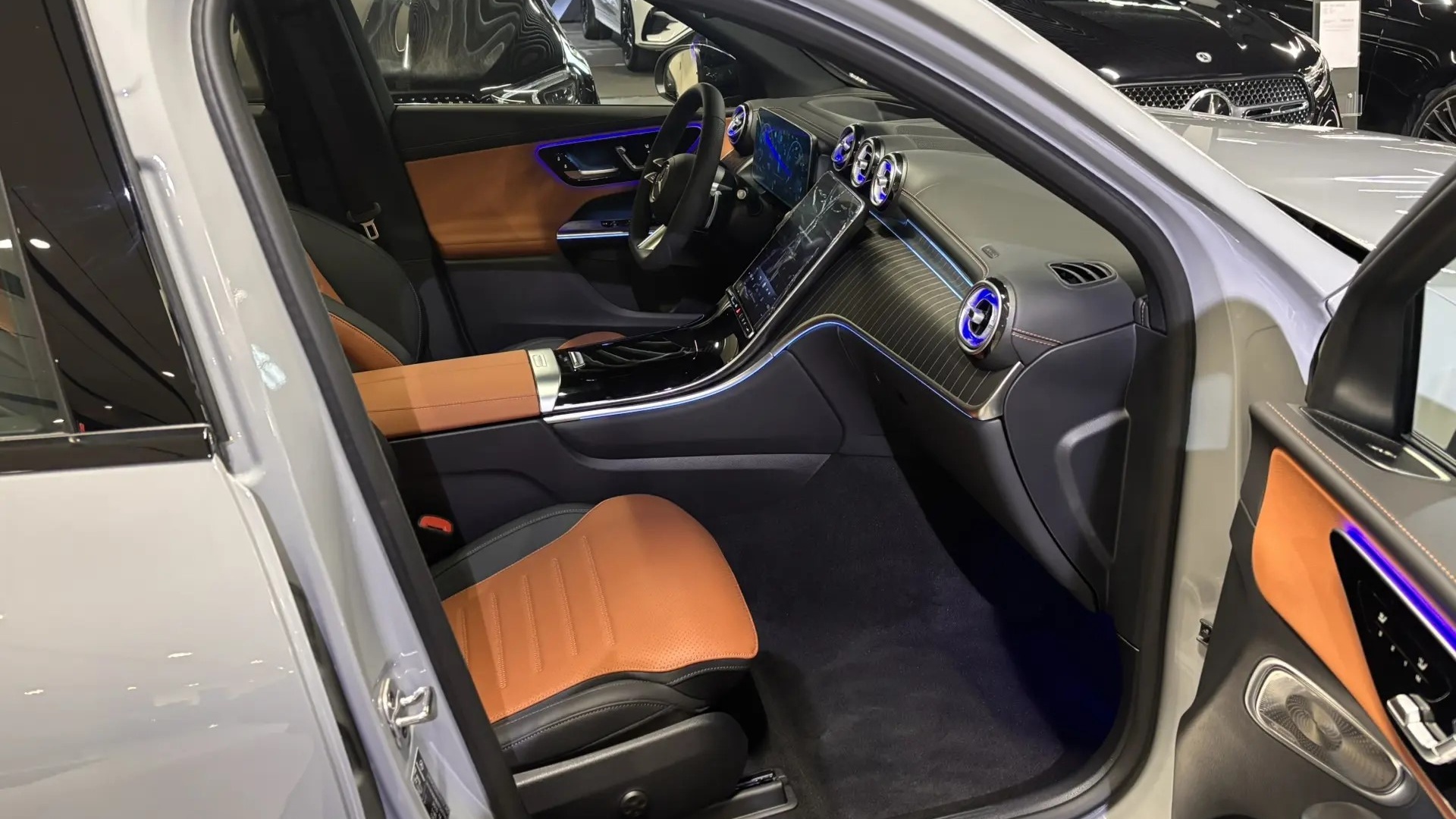 Mercedes-Benz GLC 300 4MATIC двигатель 2 литра (245 л.с.) Серый