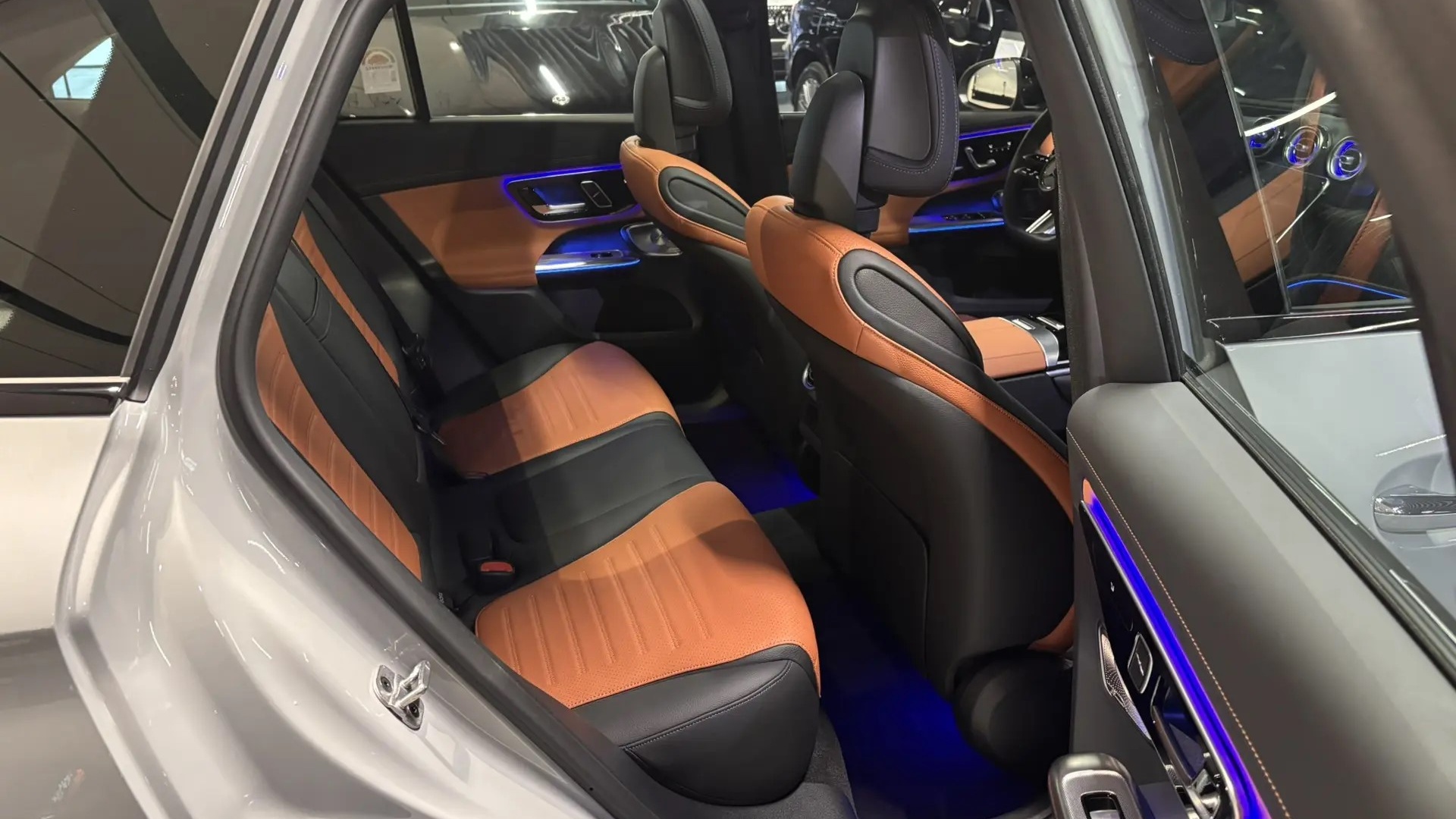 Mercedes-Benz GLC 300 4MATIC двигатель 2 литра (245 л.с.) Серый