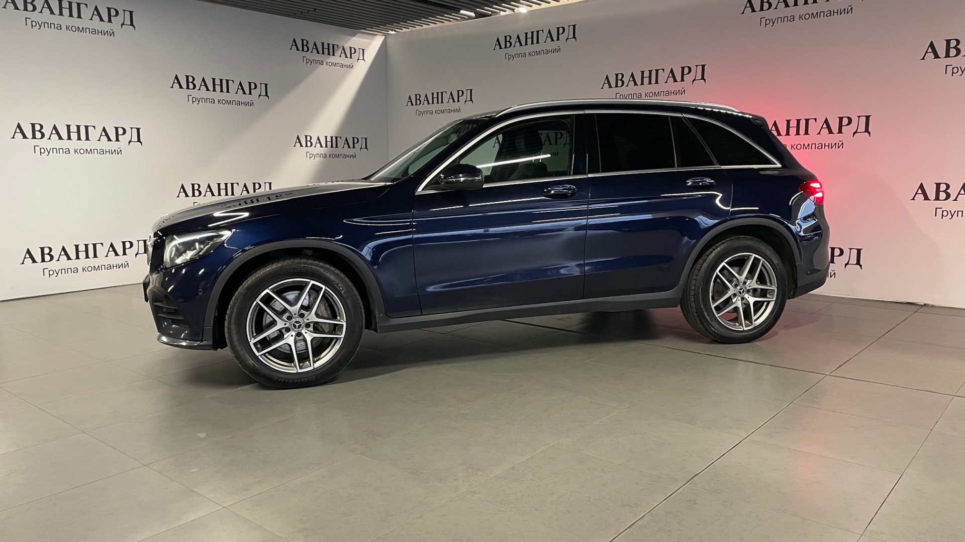 Mercedes-Benz GLC 250 d 4MATIC комплектация Sport двигатель 2.1 литра (204 л.с.) Синий