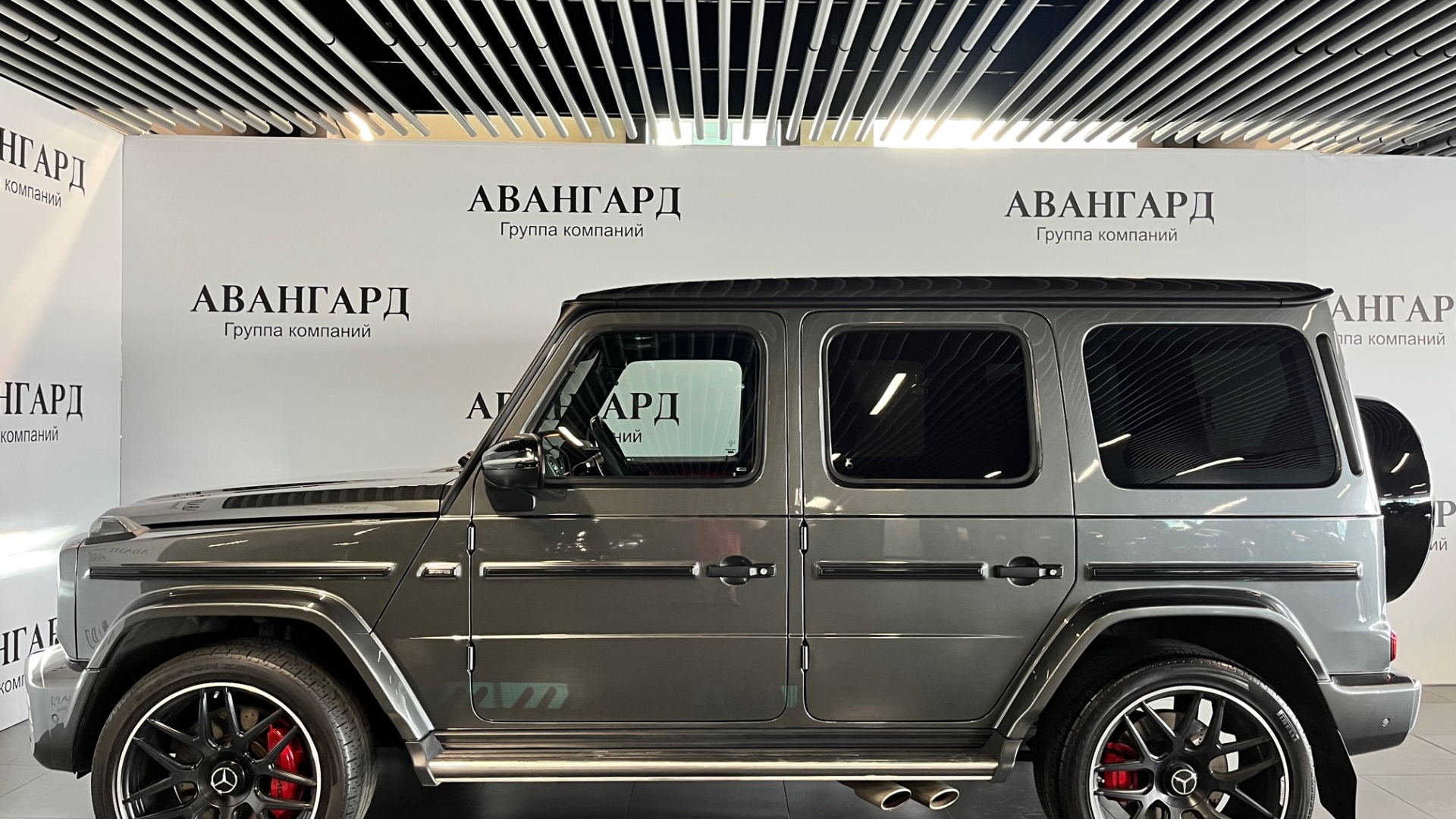 Mercedes-Benz AMG G 63 двигатель 4 литра (585 л.с.) Серый
