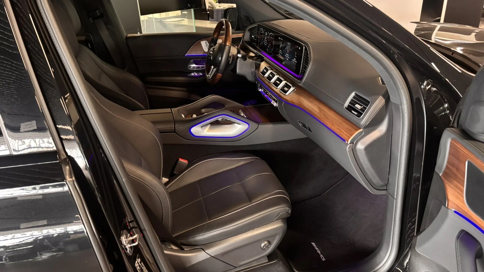 Mercedes-Benz GLS 400 d 4MATIC двигатель 2.9 литра (330 л.с.) Черный