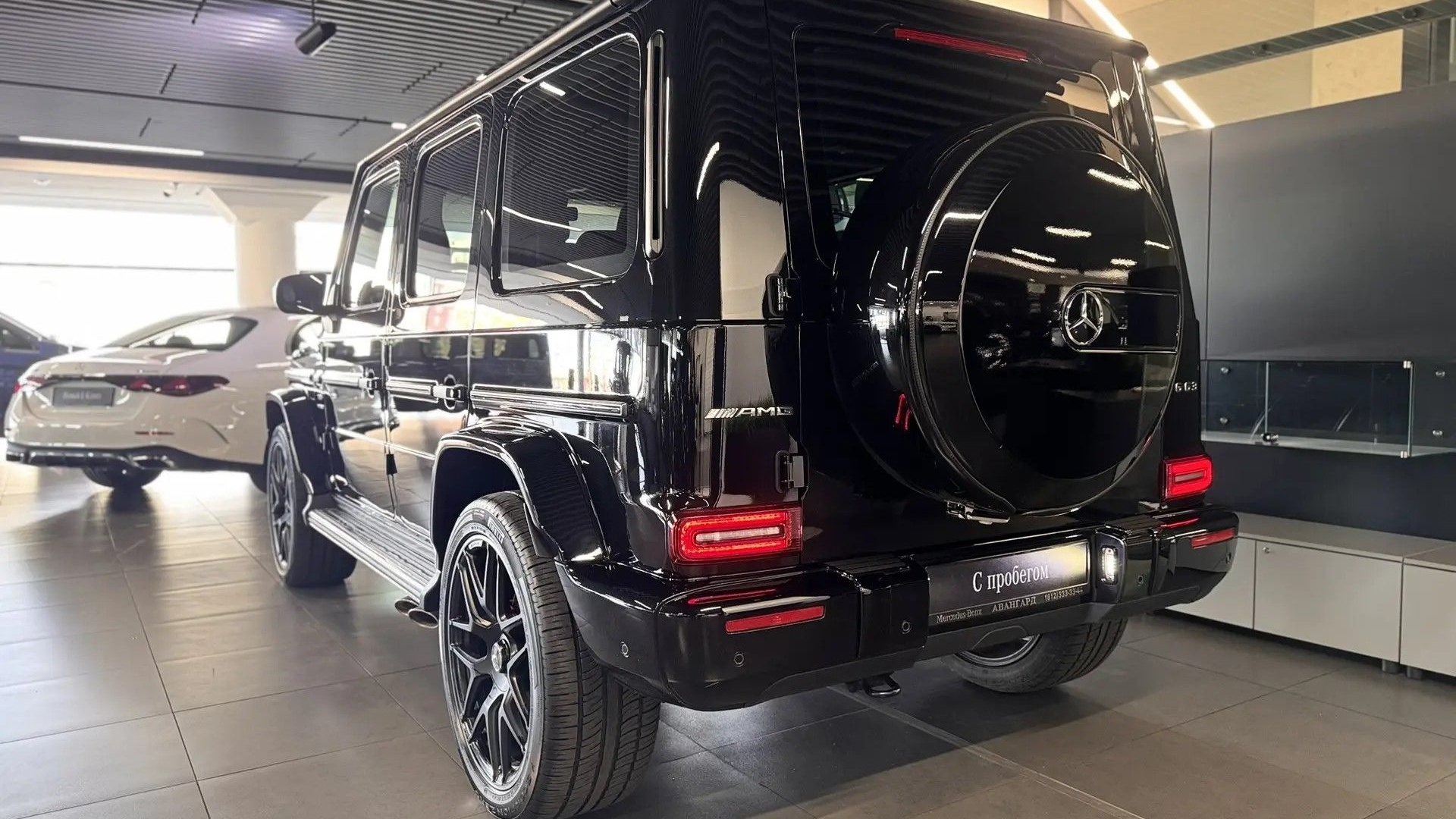 Mercedes-Benz G 63 AMG двигатель 5.5 литра (571 л.с.) Черный
