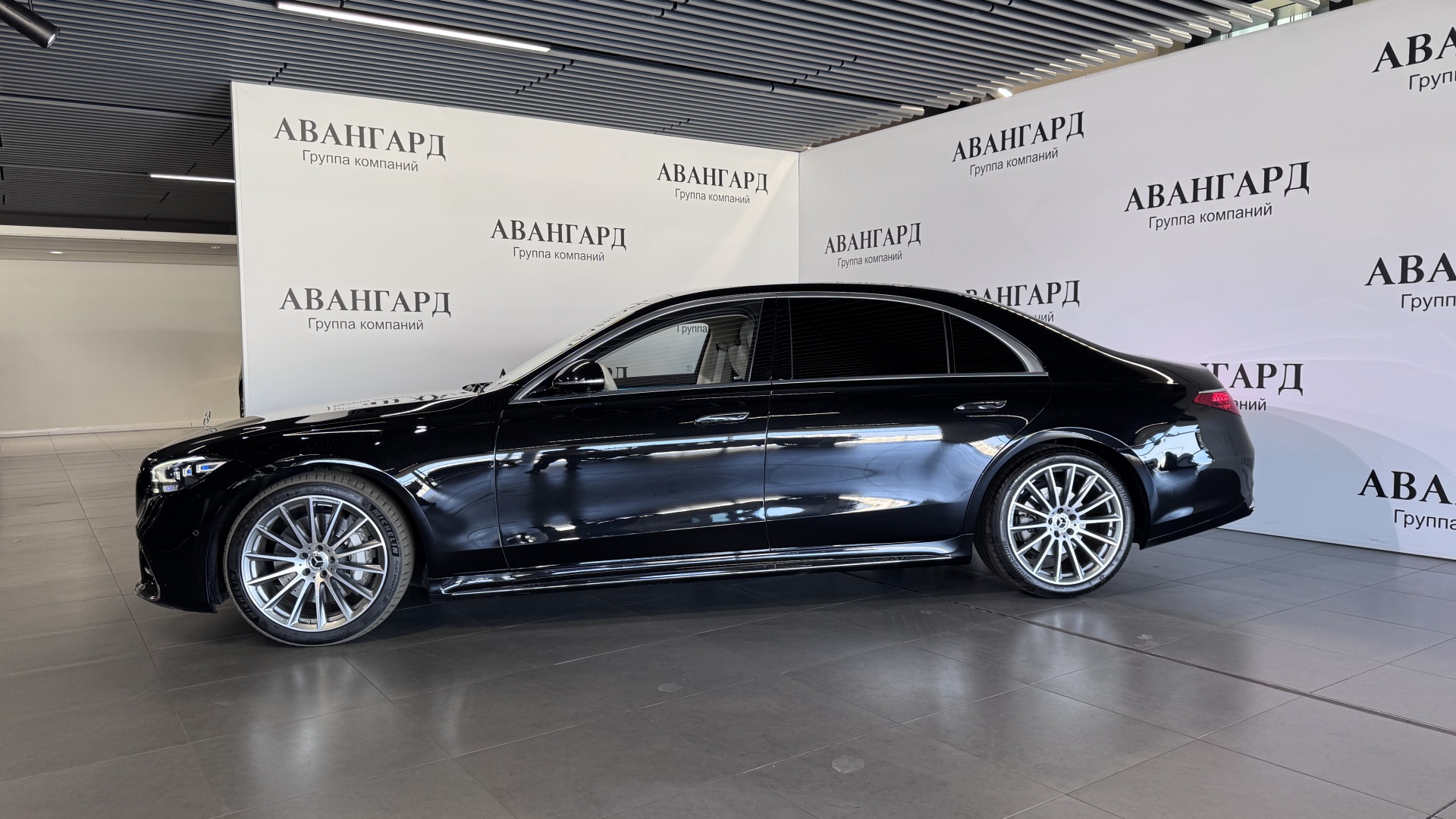 Mercedes-Benz S 450 4MATIC комплектация Premium двигатель 3 литра (367 л.с.) Черный