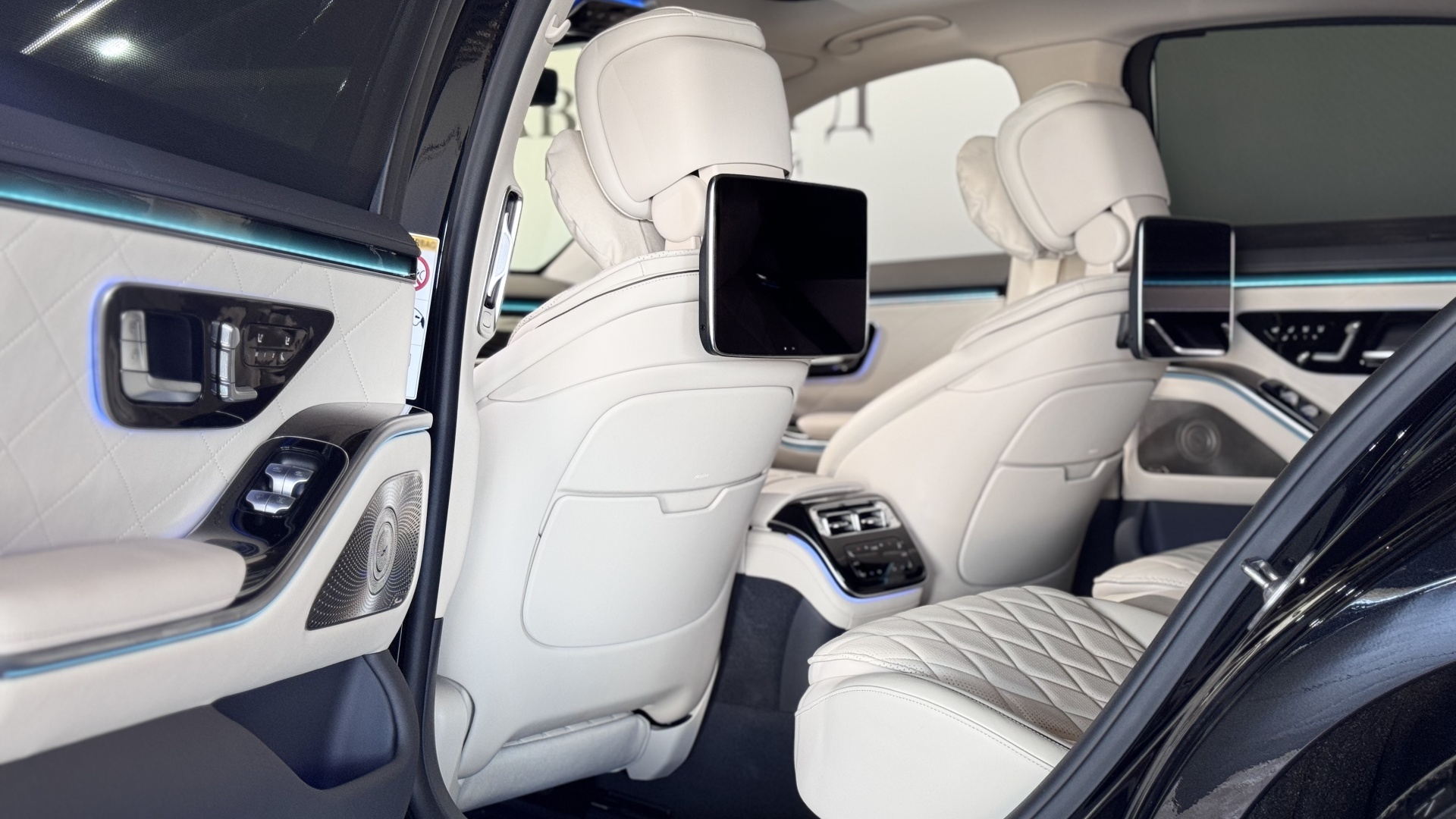 Mercedes-Benz S 450 4MATIC комплектация Premium двигатель 3 литра (367 л.с.) Черный