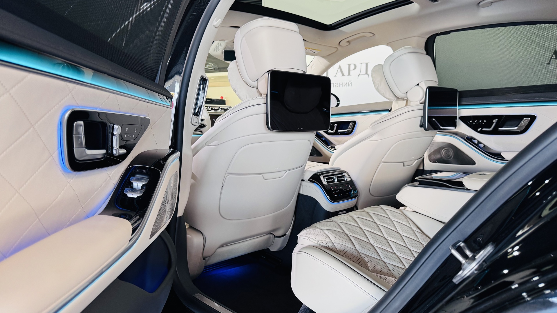 Mercedes-Benz S 450 4MATIC комплектация Premium двигатель 3 литра (367 л.с.) Черный