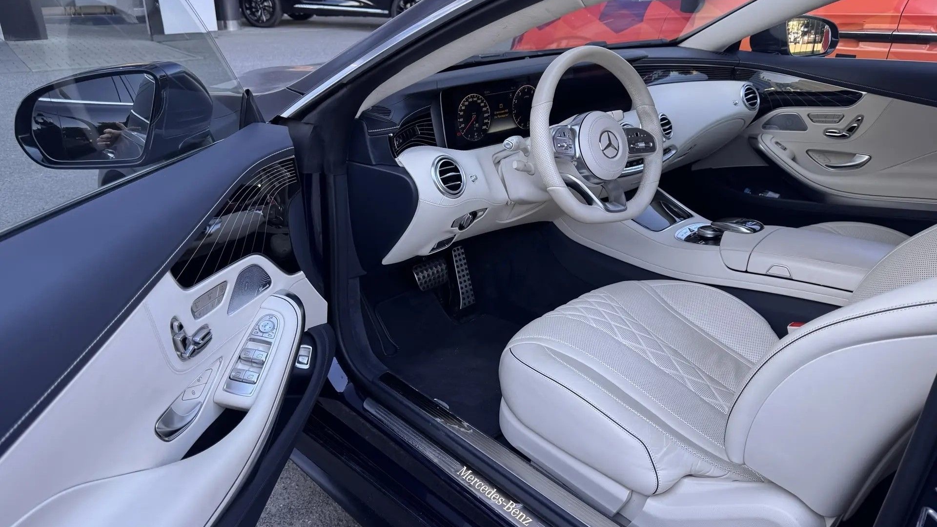 Mercedes-Benz S 450 4MATIC Купе двигатель 3 литра (367 л.с.) Синий