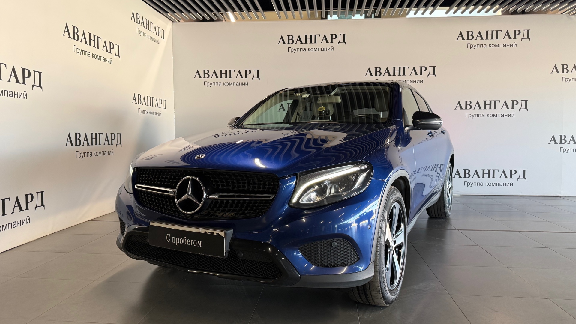 Mercedes-Benz GLC 250 4MATIC Coupe комплектация ОС двигатель 2 литра (211 л.с.) Синий
