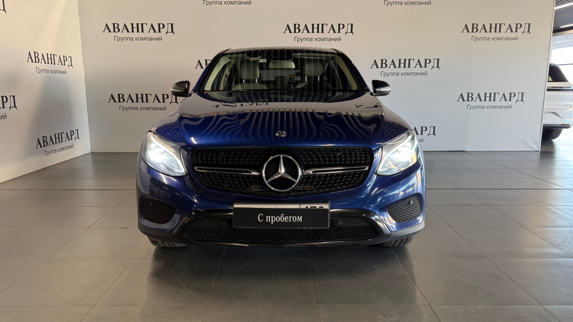Mercedes-Benz GLC 250 4MATIC Coupe комплектация ОС двигатель 2 литра (211 л.с.) Синий