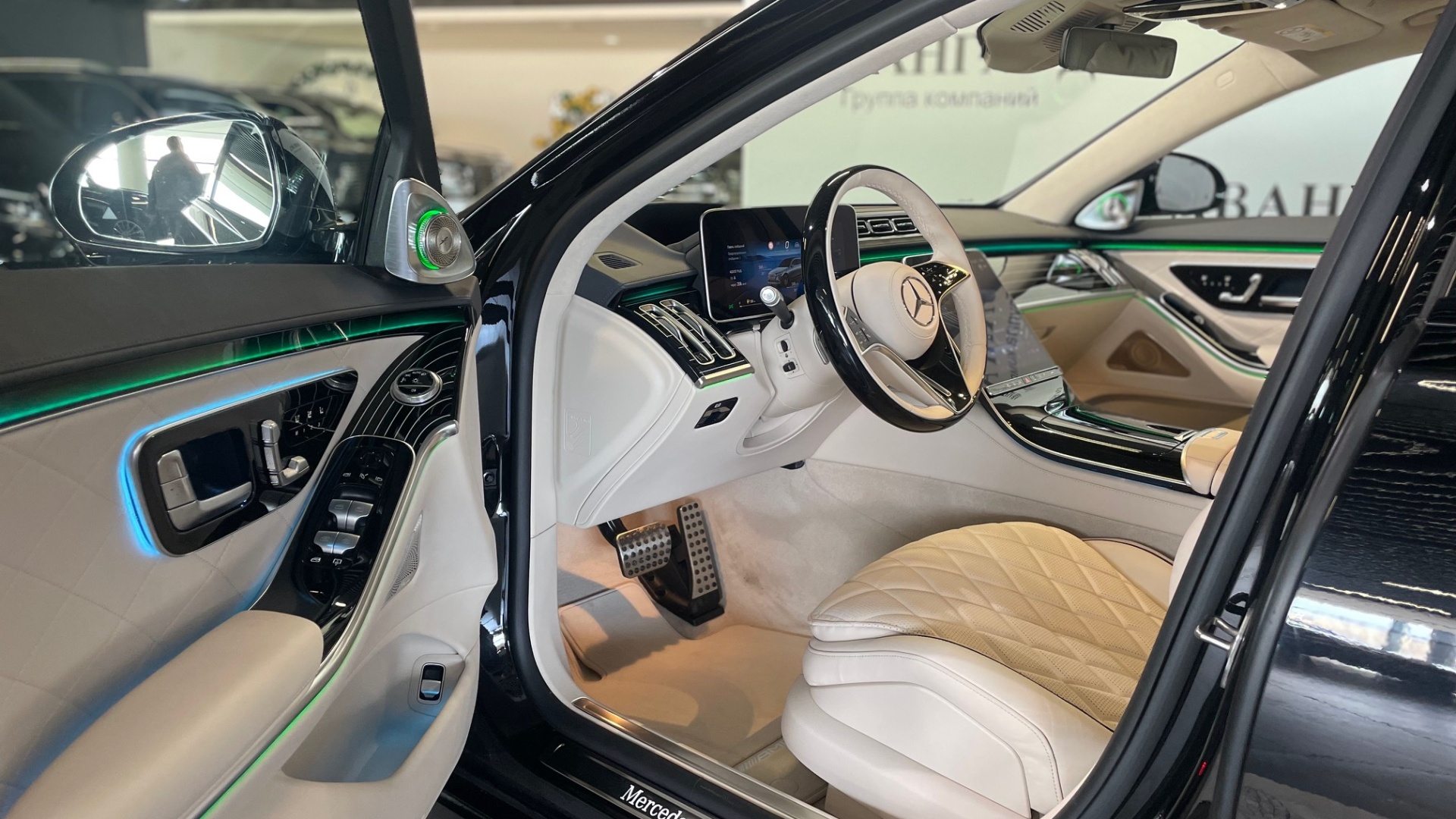 Mercedes-Benz S 580 4MATIC двигатель 4 литра (503 л.с.) Черный