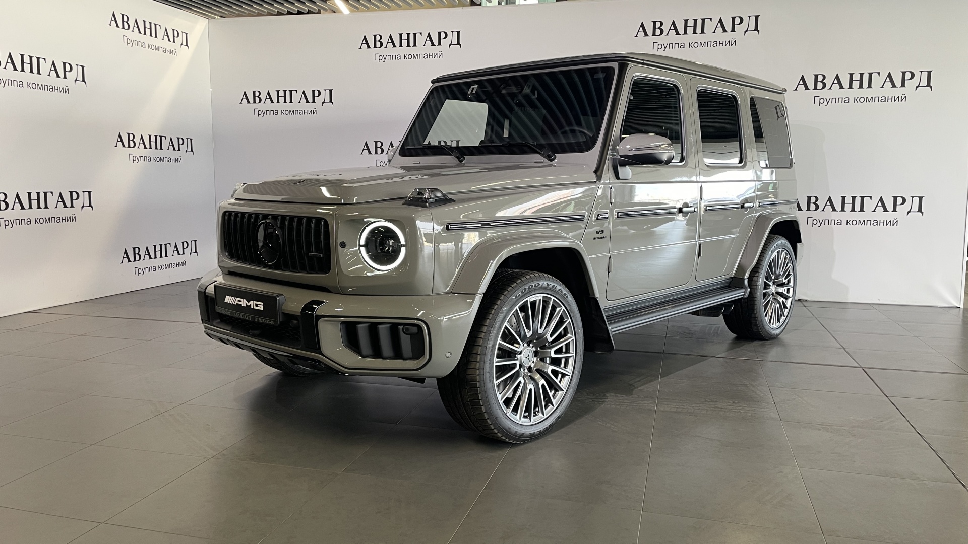 Mercedes-Benz AMG G 63 двигатель 4 литра (585 л.с.) Серый