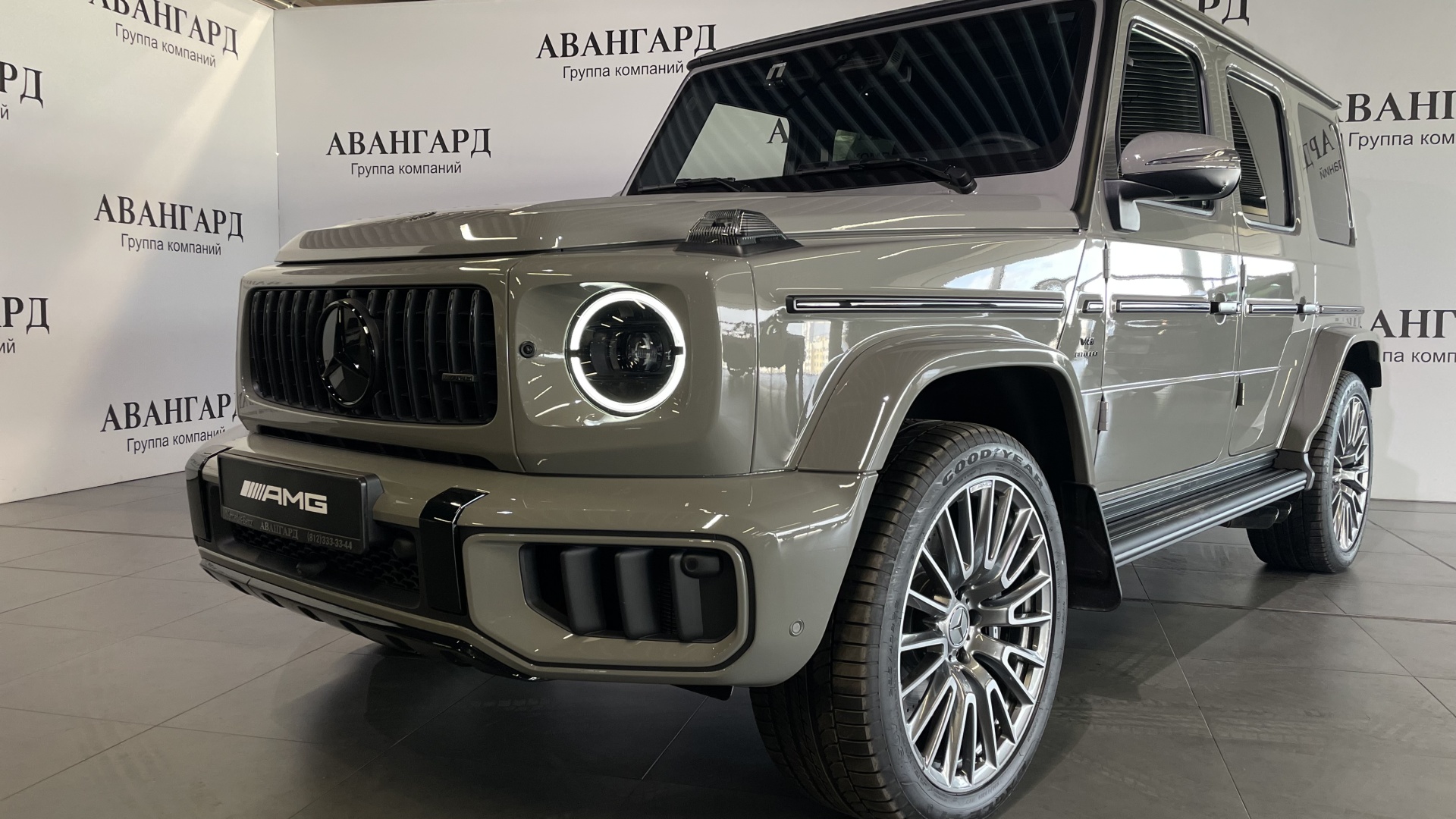 Mercedes-Benz AMG G 63 двигатель 4 литра (585 л.с.) Серый
