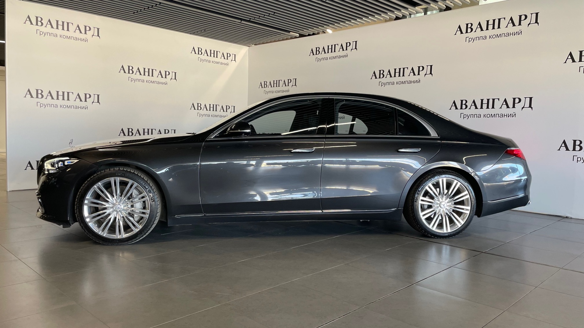 Mercedes-Benz S 450 4MATIC двигатель 3 литра (367 л.с.) Серый