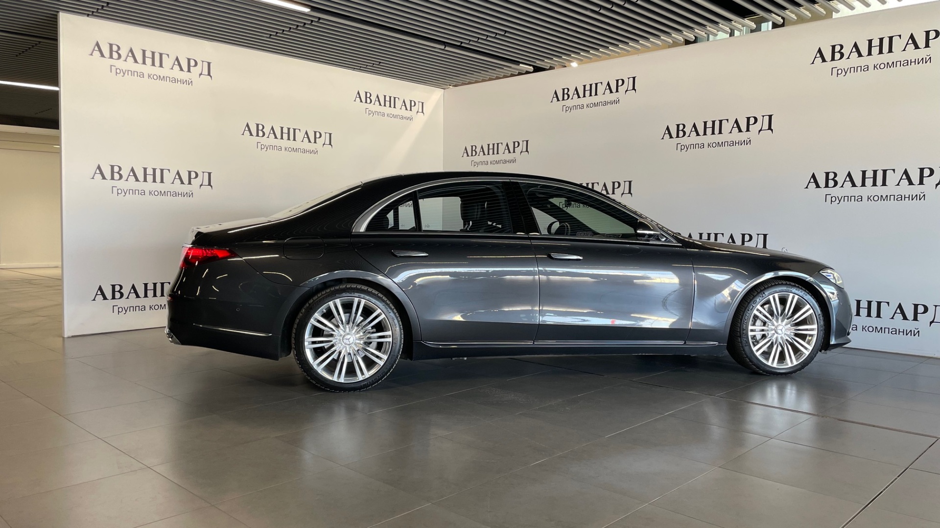 Mercedes-Benz S 450 4MATIC двигатель 3 литра (367 л.с.) Серый