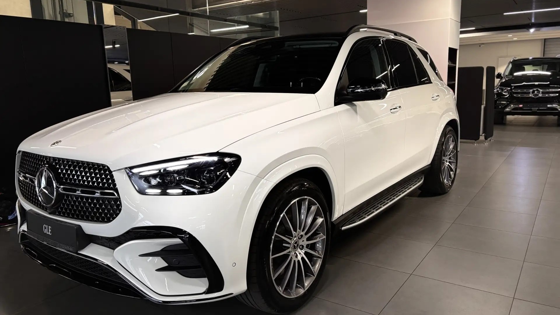 Mercedes-Benz GLE 450 4MATIC двигатель 3 литра (367 л.с.) Белый