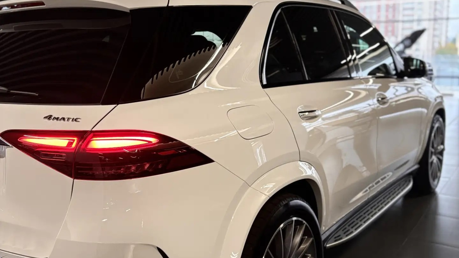 Mercedes-Benz GLE 450 4MATIC двигатель 3 литра (367 л.с.) Белый